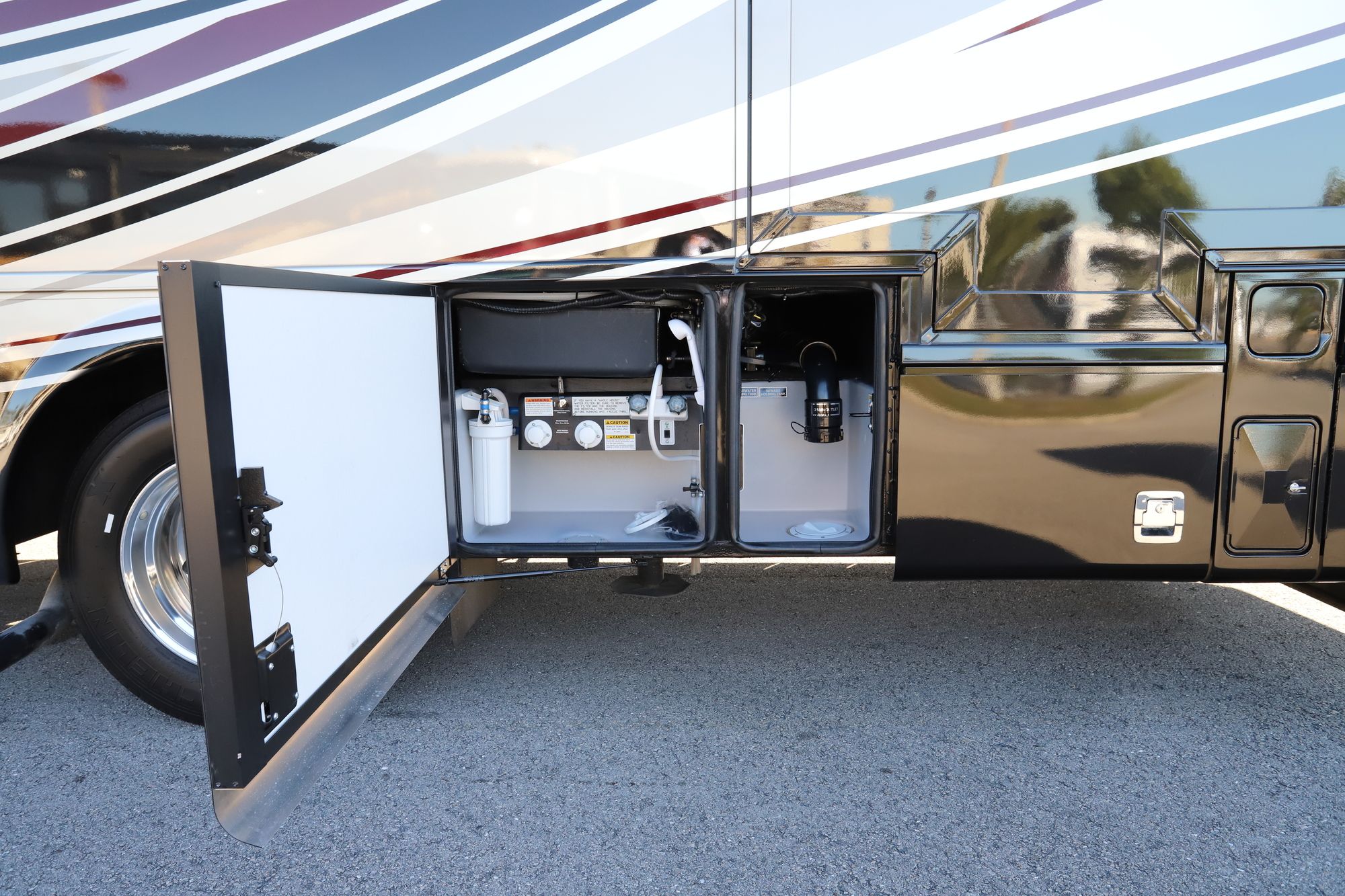 Used 2020 Newmar Canyon Star 3911 Class A  For Sale