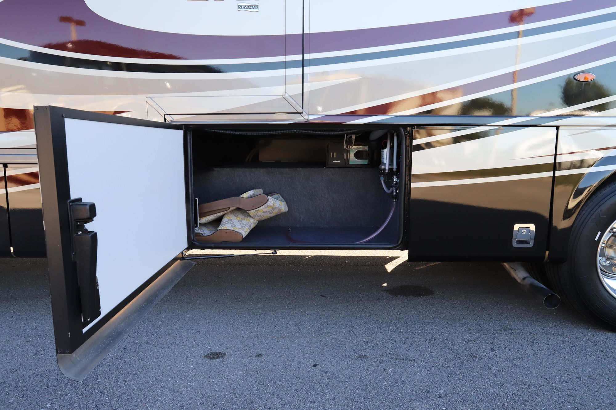 Used 2020 Newmar Canyon Star 3911 Class A  For Sale