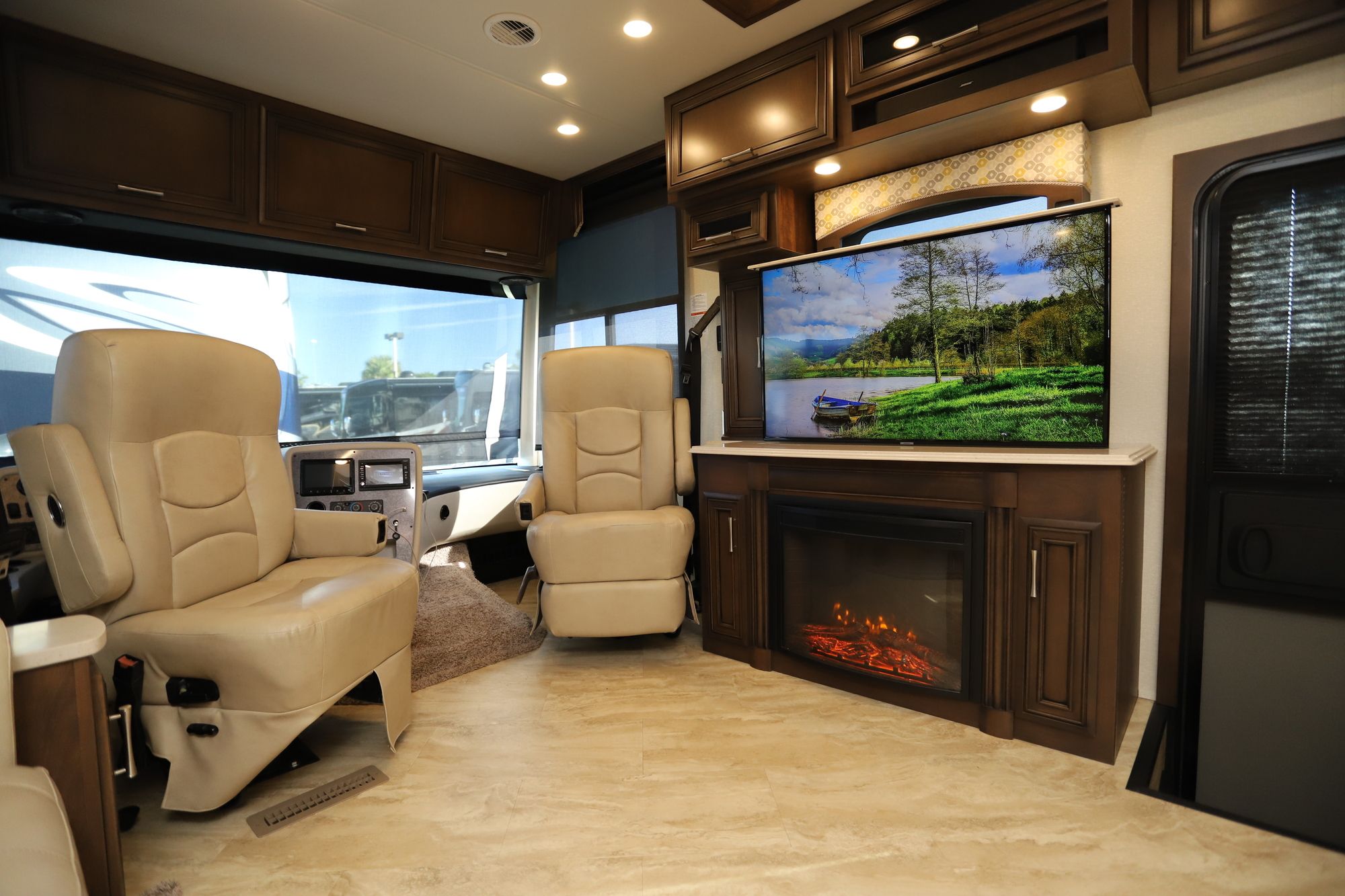 Used 2020 Newmar Canyon Star 3911 Class A  For Sale