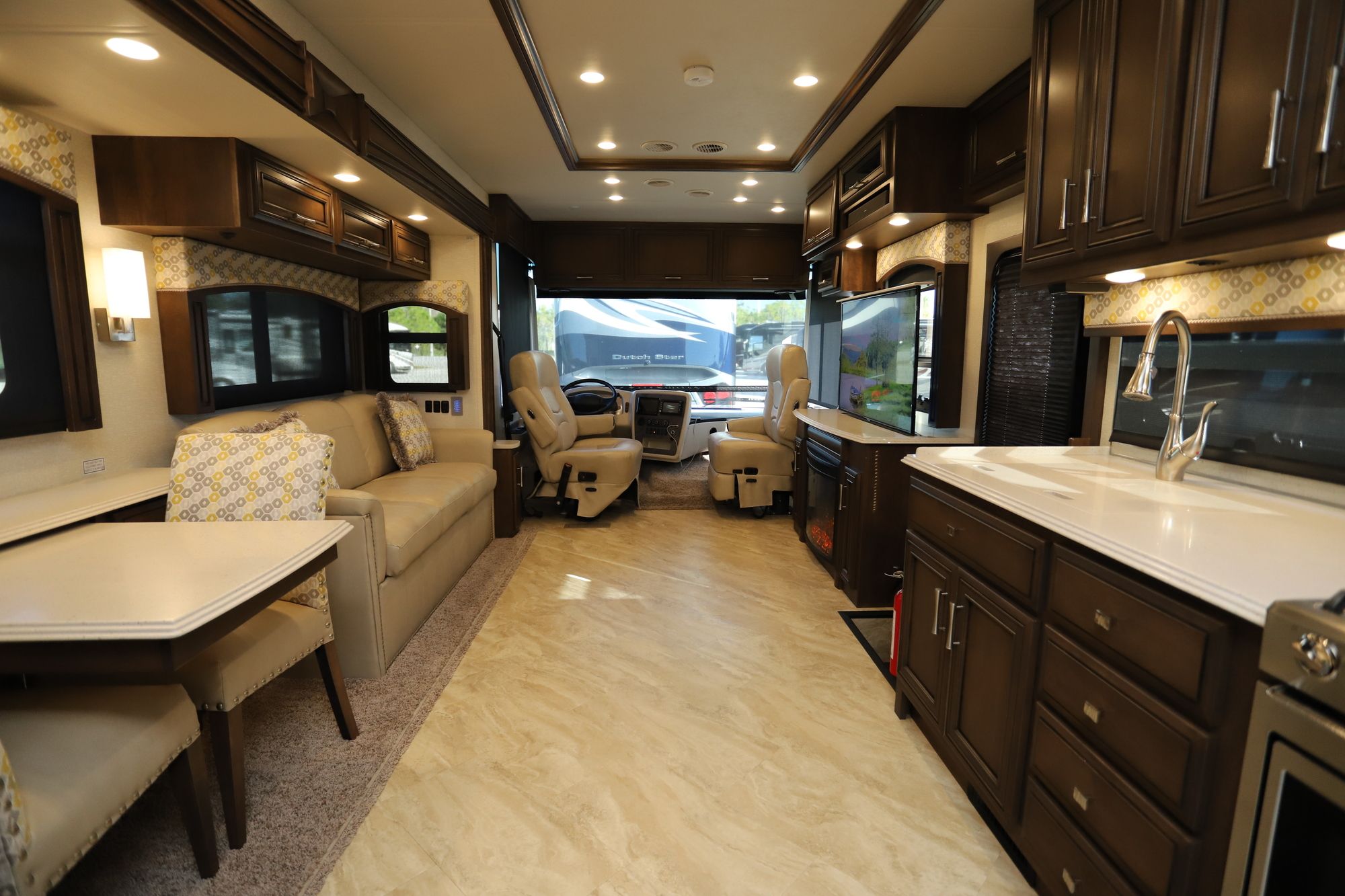 Used 2020 Newmar Canyon Star 3911 Class A  For Sale