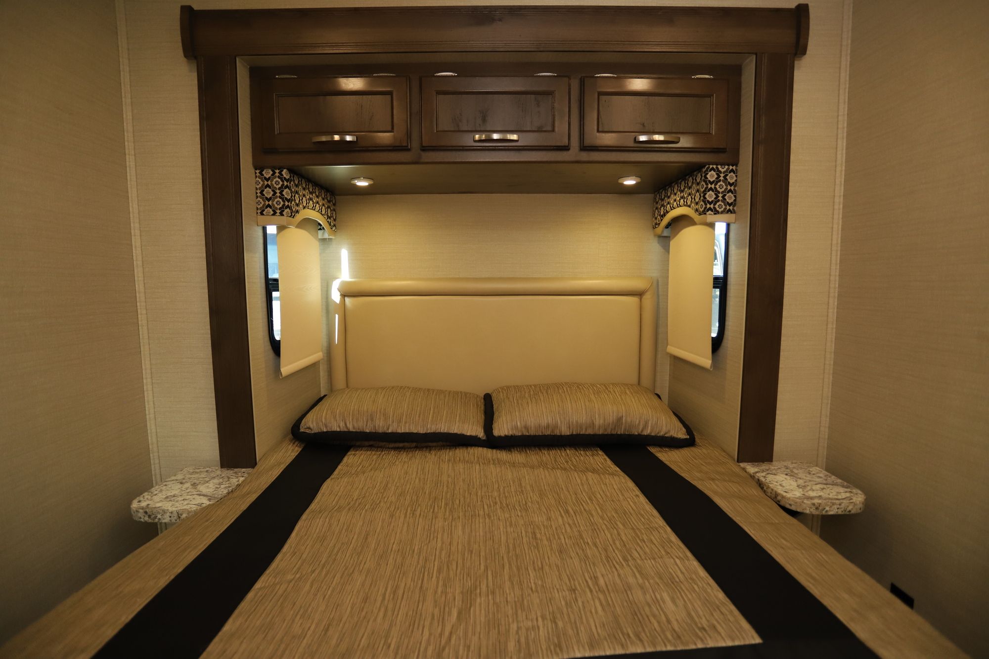 Used 2018 Jayco Alante 31V Class A  For Sale