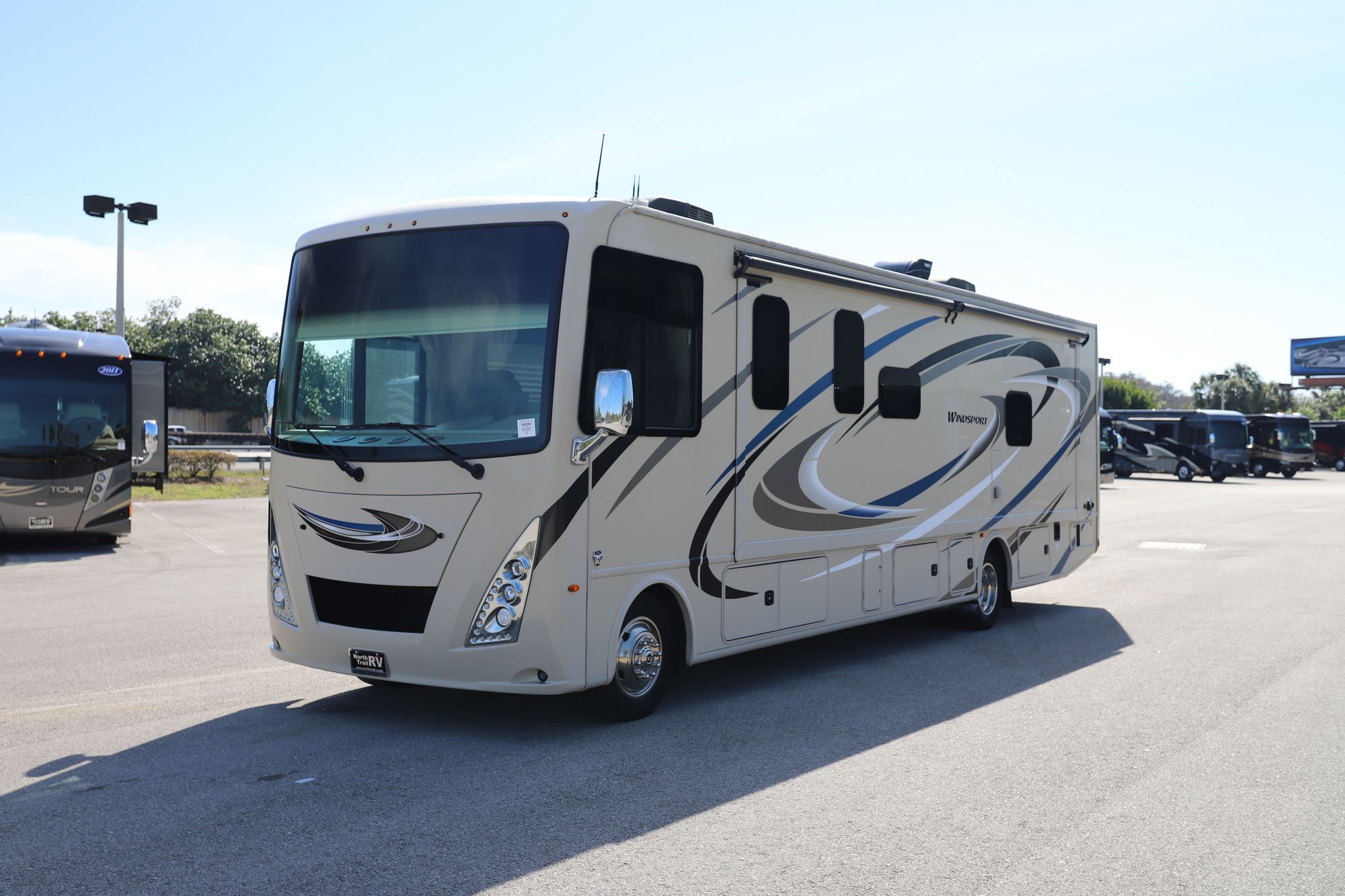 Used 2019 Four Winds Windsport 33X Class A  For Sale