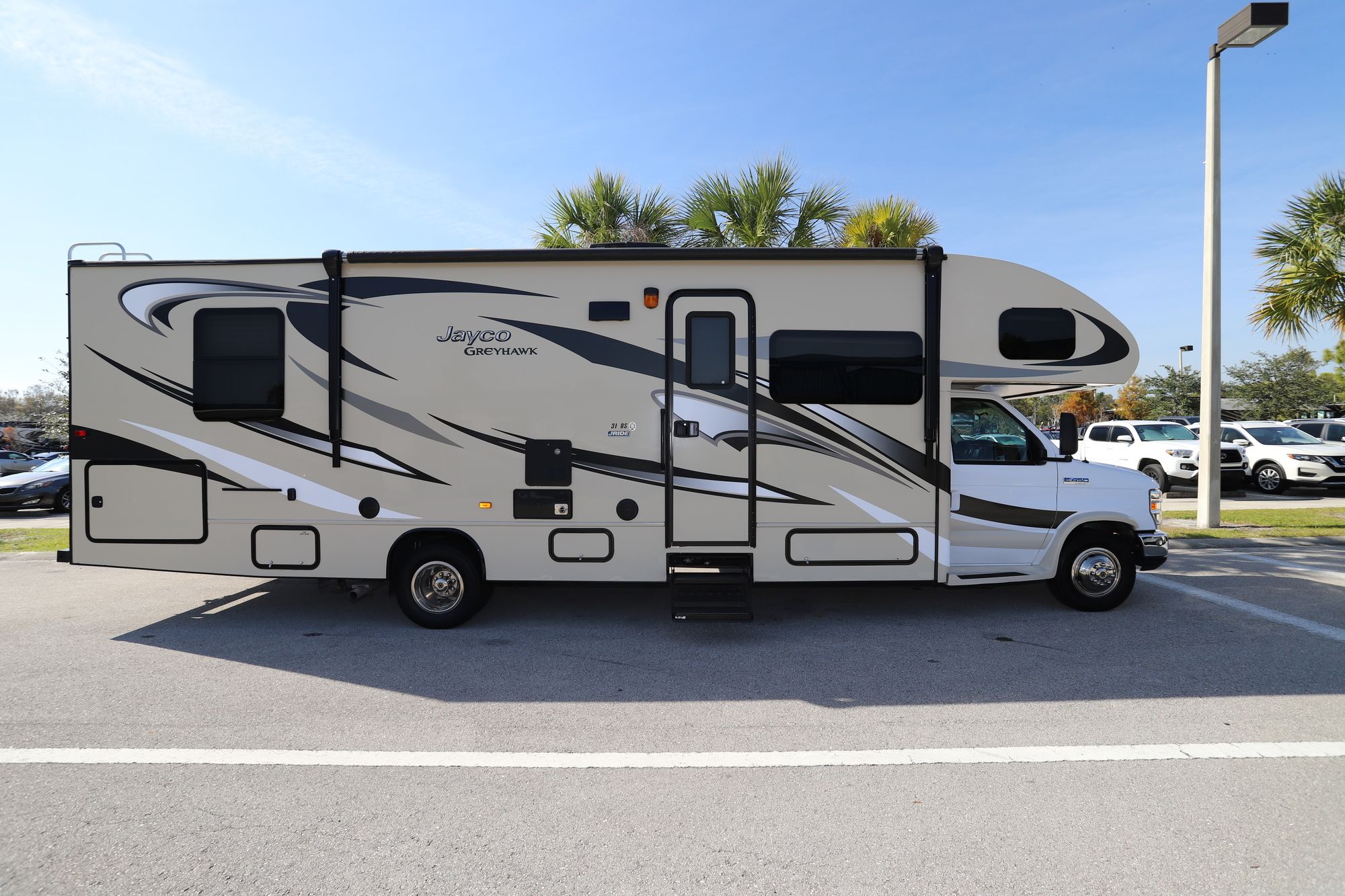 Used 2015 Jayco Greyhawk 31DS Class C  For Sale