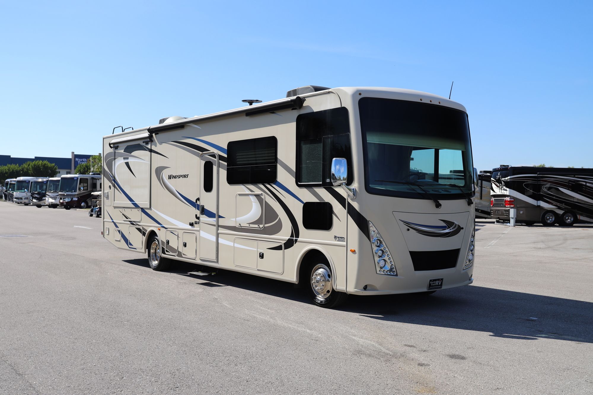 Used 2019 Four Winds Windsport 33X Class A  For Sale