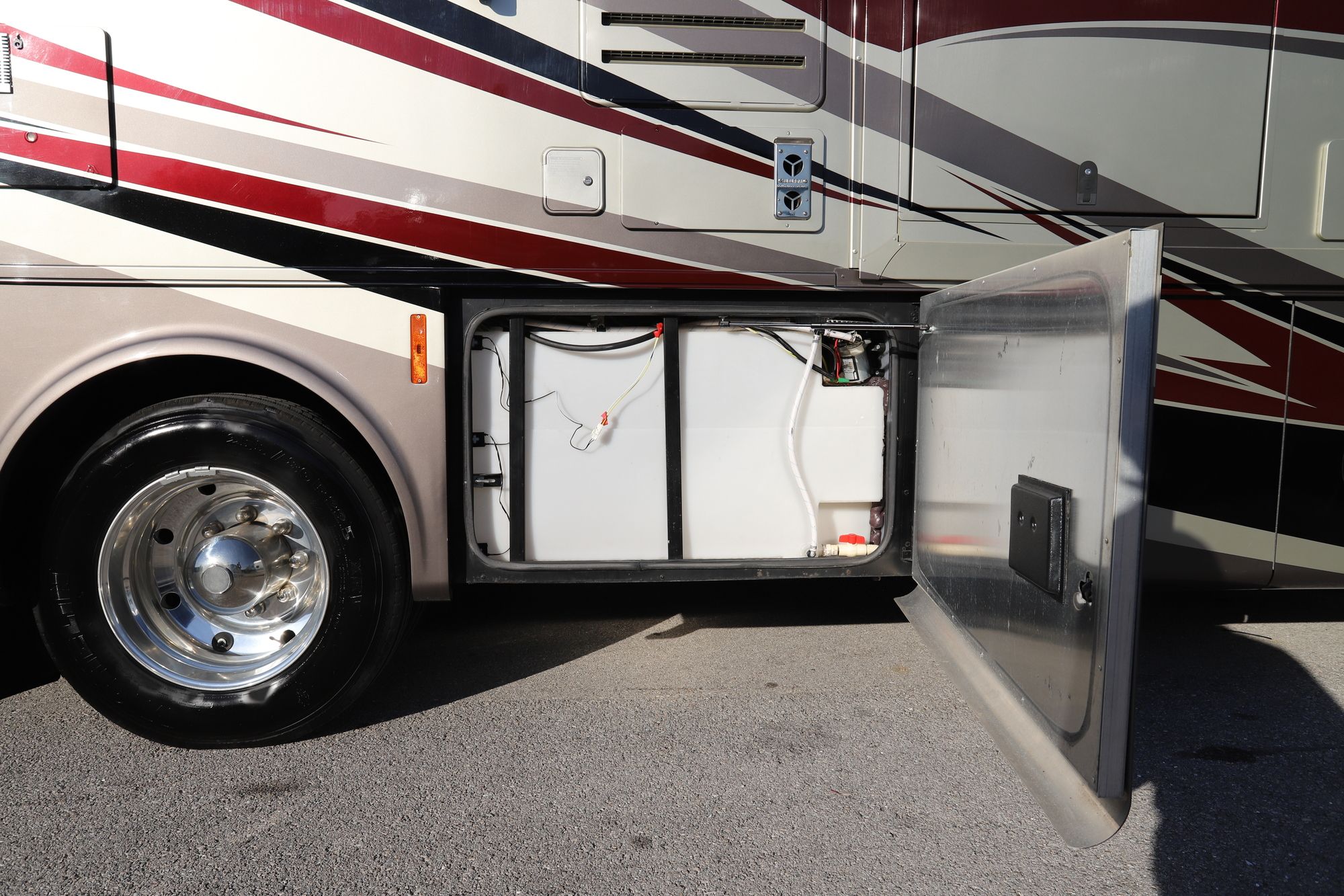 Used 2014 Tiffin Motor Homes Allegro 34TGA Class A  For Sale