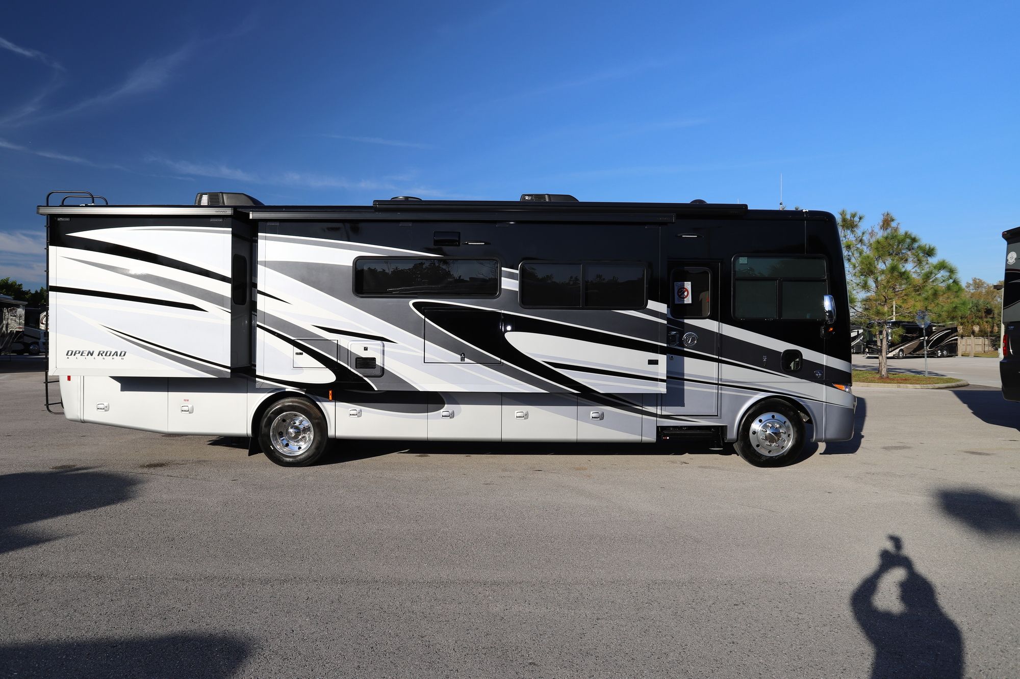 New 2021 Tiffin Motor Homes Allegro 34PA Class A  For Sale