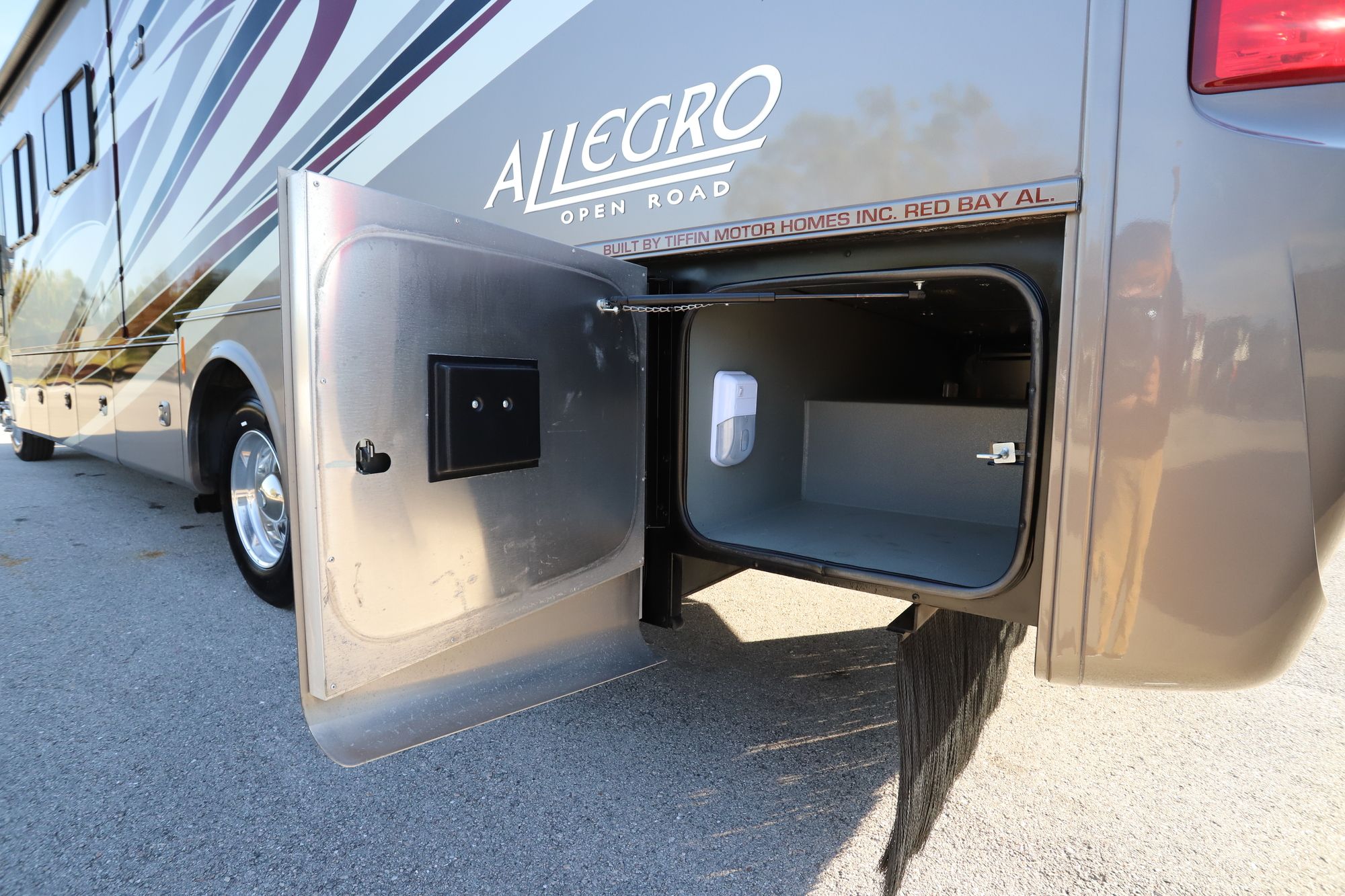 Used 2014 Tiffin Motor Homes Allegro 34TGA Class A  For Sale