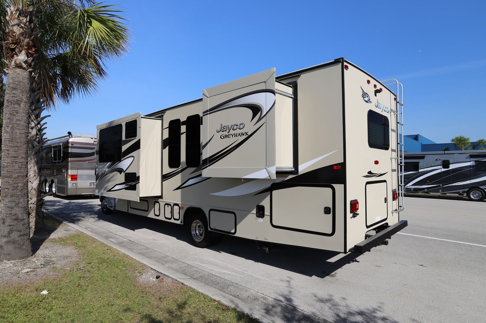 Used 2015 Jayco Greyhawk 31DS Class C  For Sale