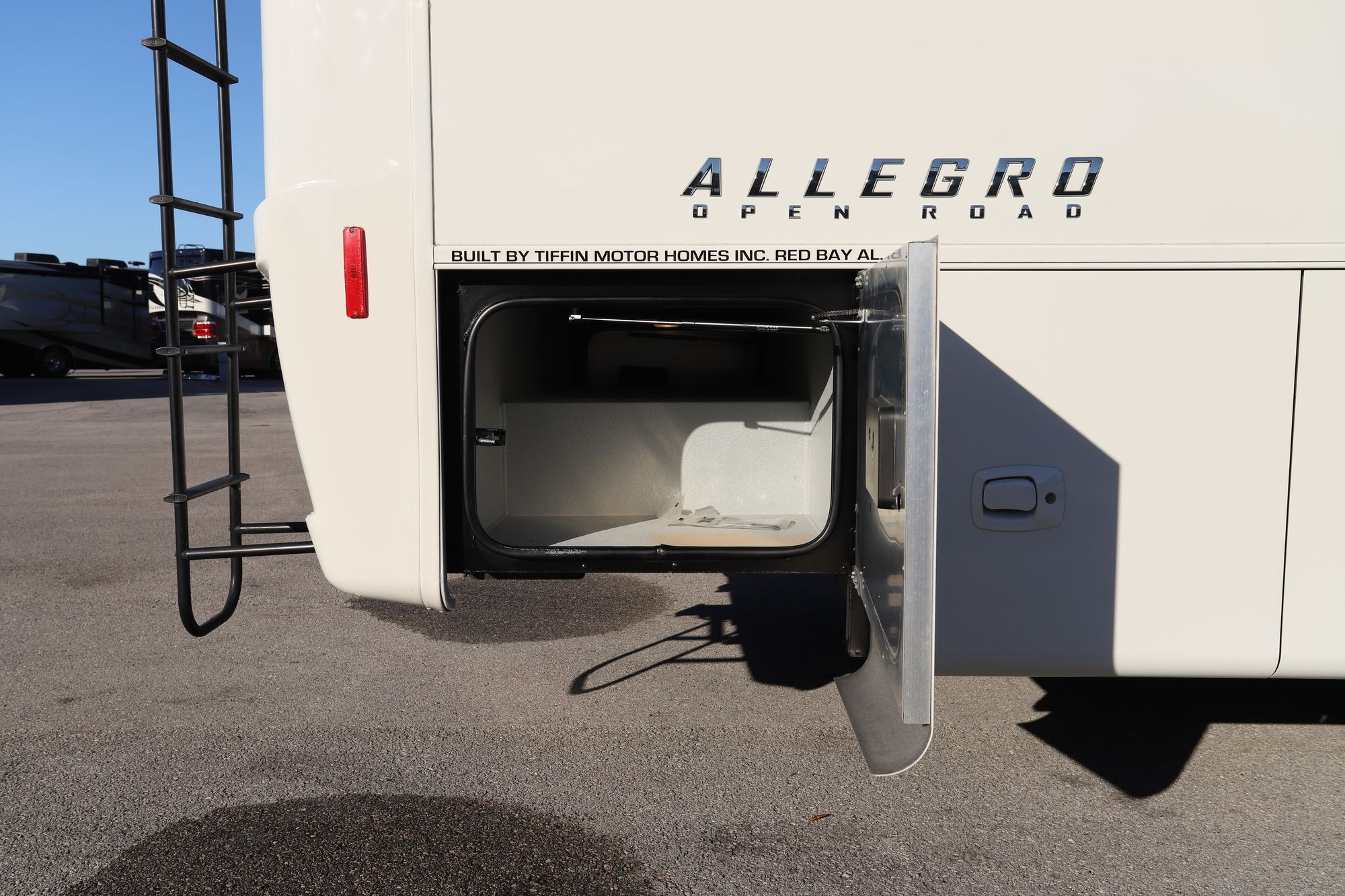 Used 2017 Tiffin Motor Homes Allegro 36LA Class A  For Sale