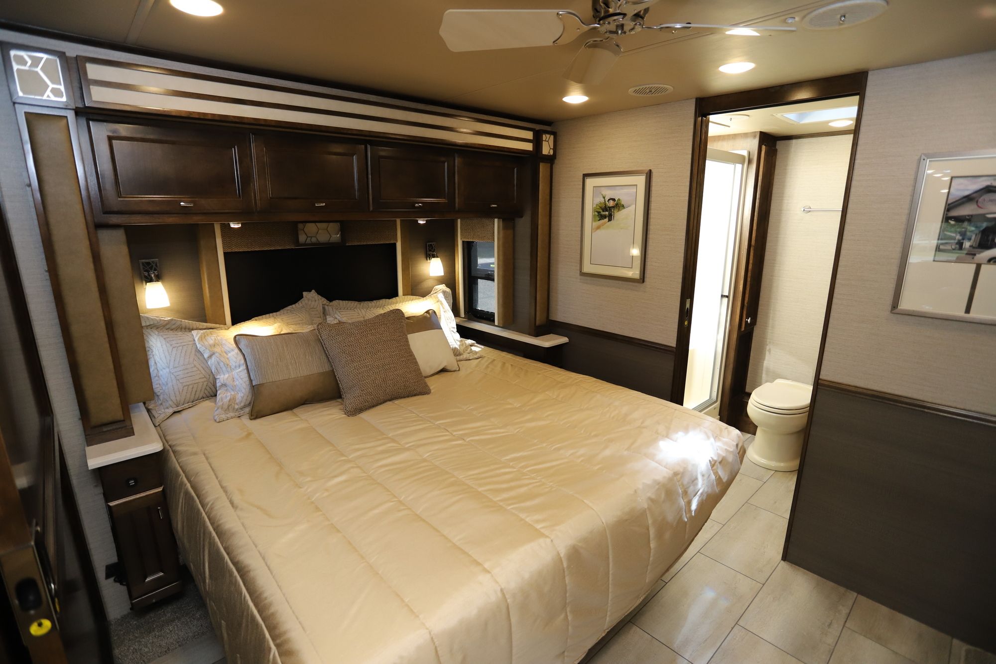 New 2021 Tiffin Motor Homes Allegro 36UA Class A  For Sale