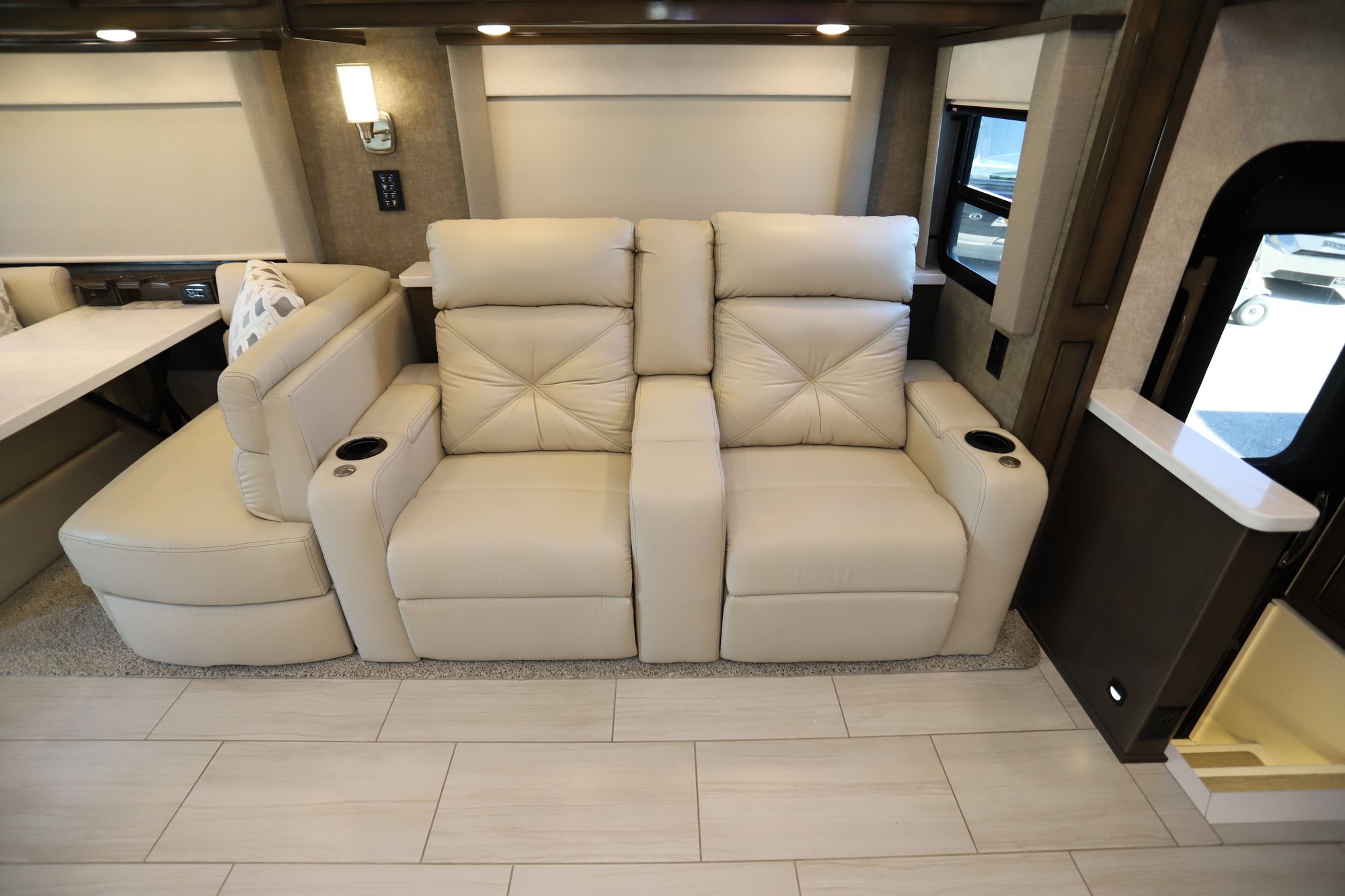 New 2022 Renegade Rv Explorer 40ERB Super C  For Sale