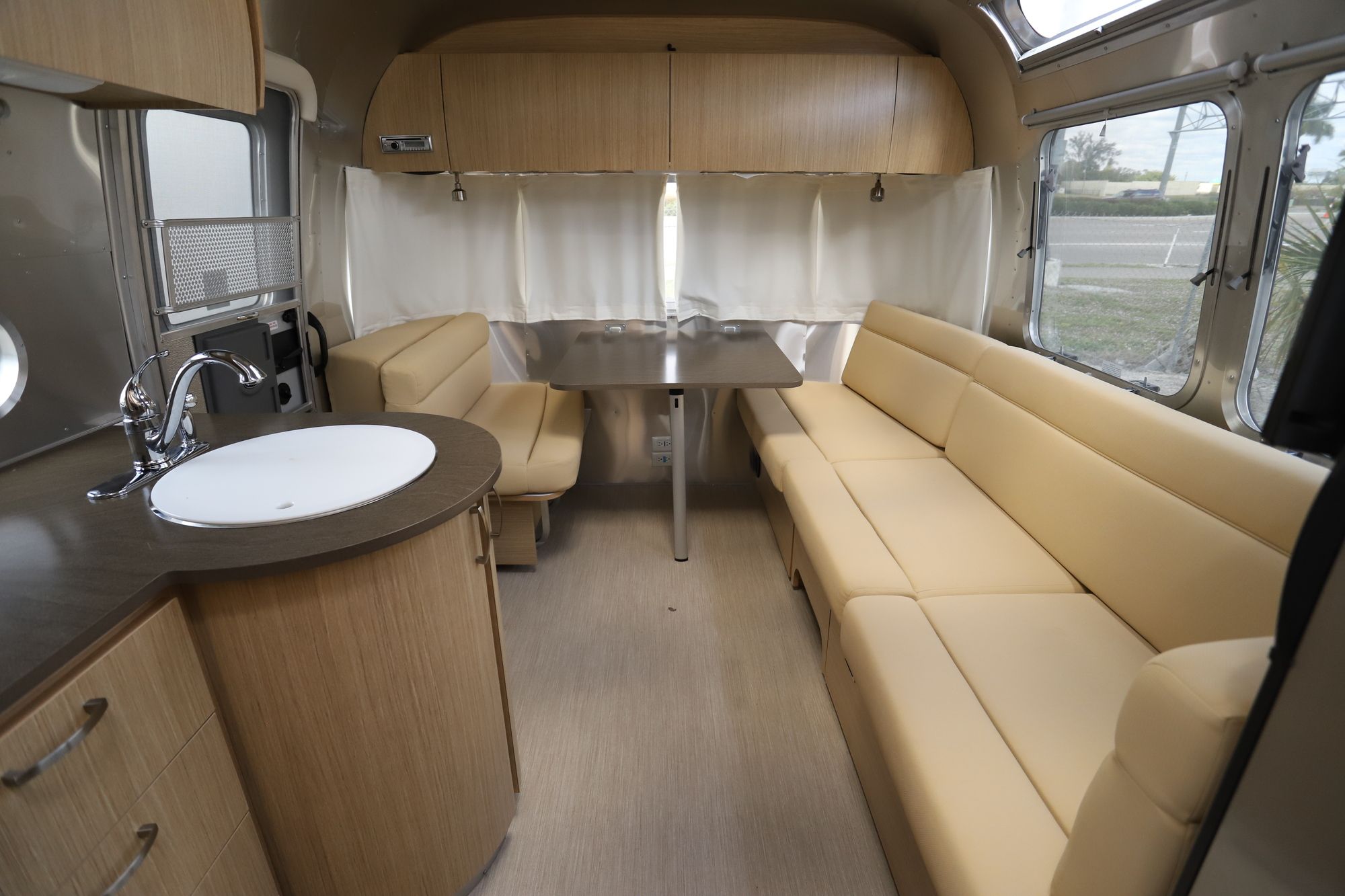 Used 2017 Airstream Flying Cloud 27FB TWIN Travel Trailer  For Sale