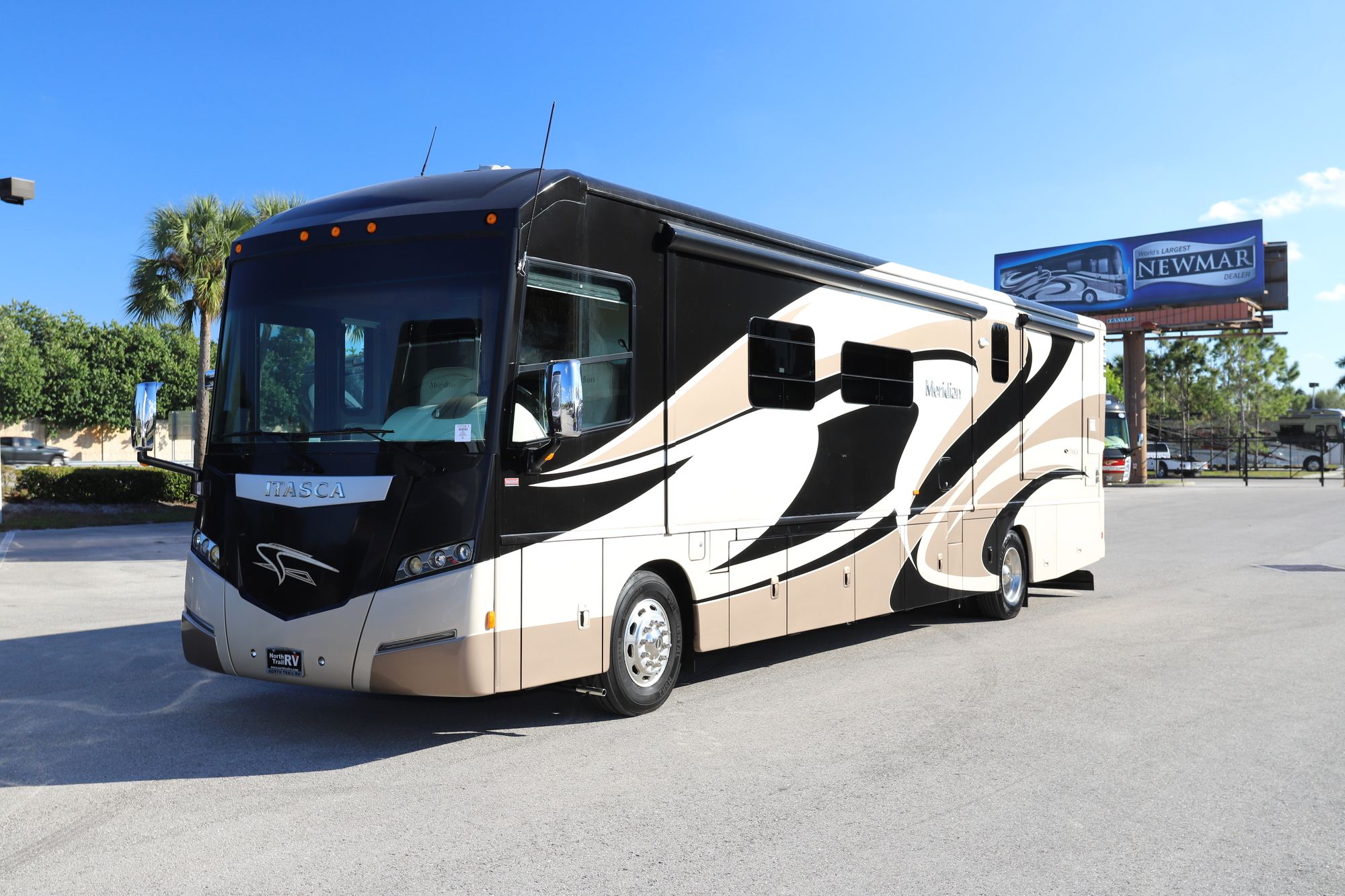 Used 2014 Itasca Meridian 40U Class A  For Sale