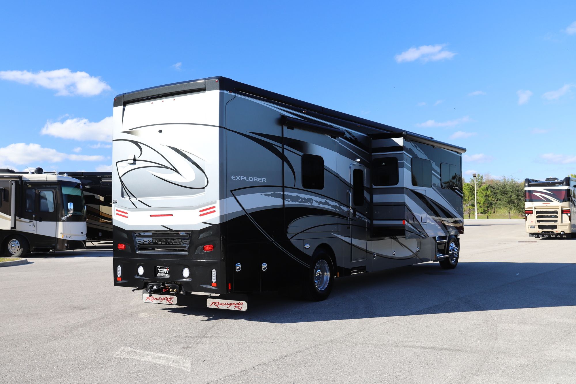 New 2022 Renegade Rv Explorer 40ERB Super C  For Sale