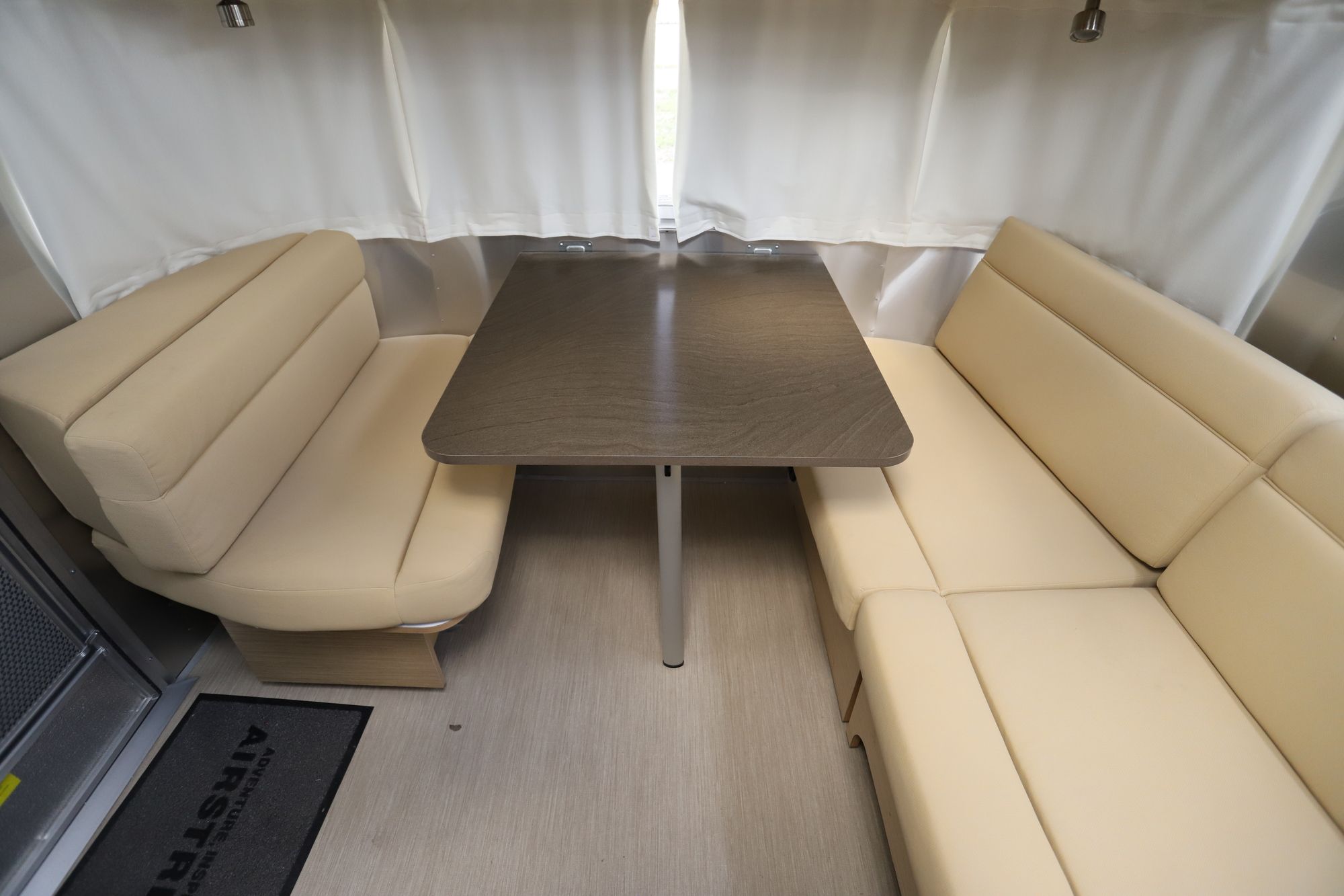 Used 2017 Airstream Flying Cloud 27FB TWIN Travel Trailer  For Sale