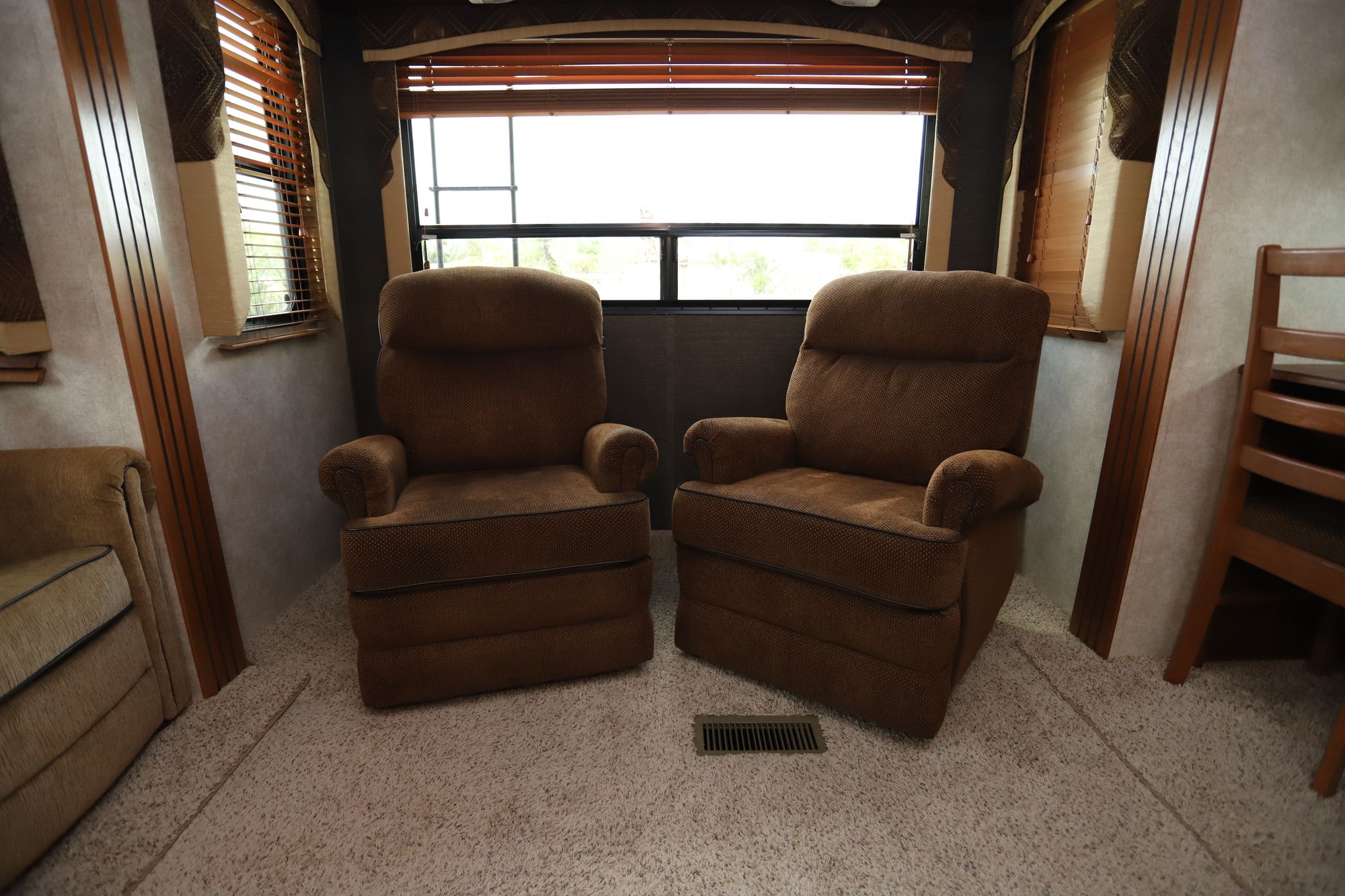 Used 2013 Keystone Montana 343 RL Fifth Wheel  For Sale