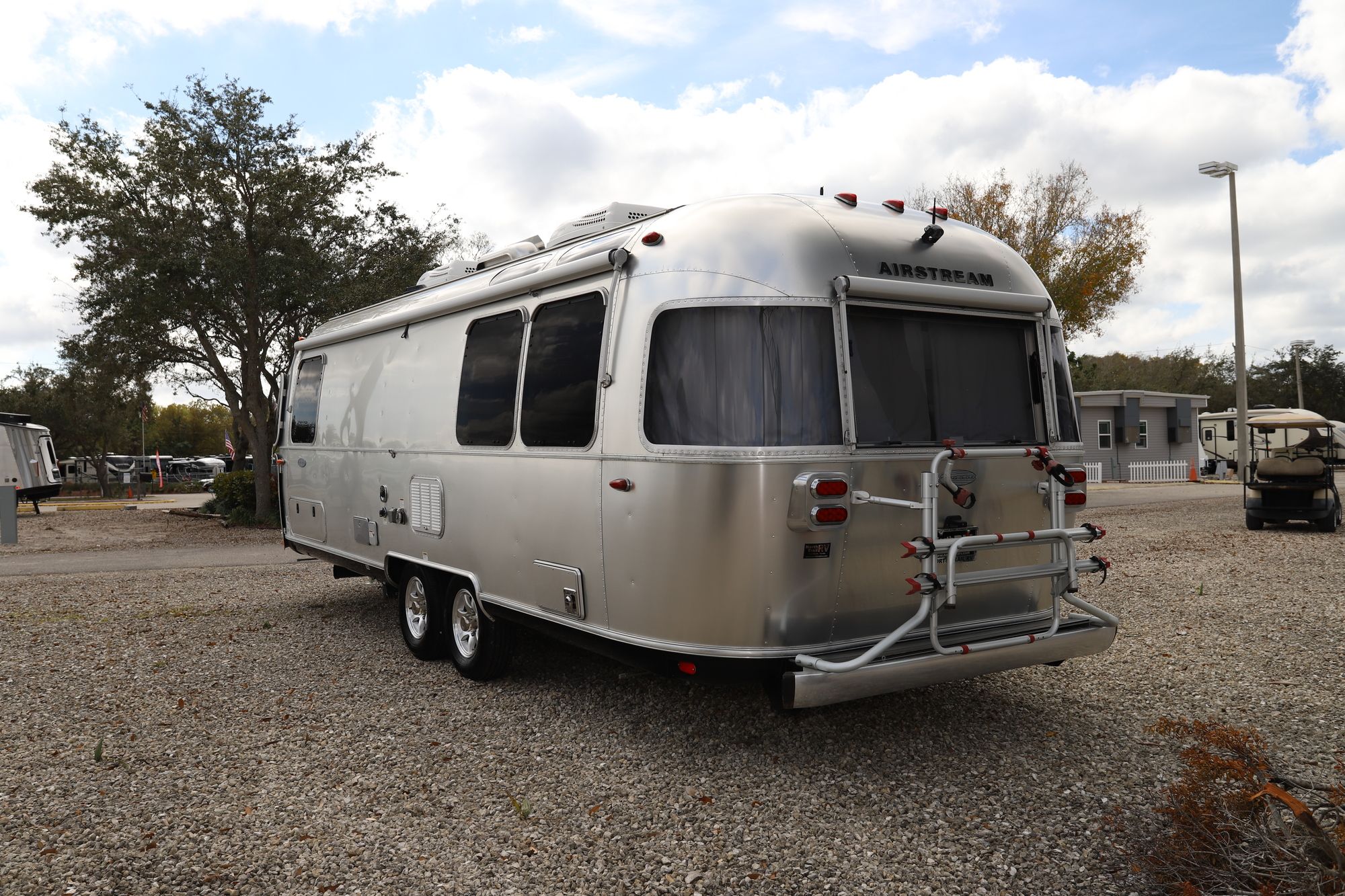 Used 2017 Airstream Flying Cloud 27FB TWIN Travel Trailer  For Sale