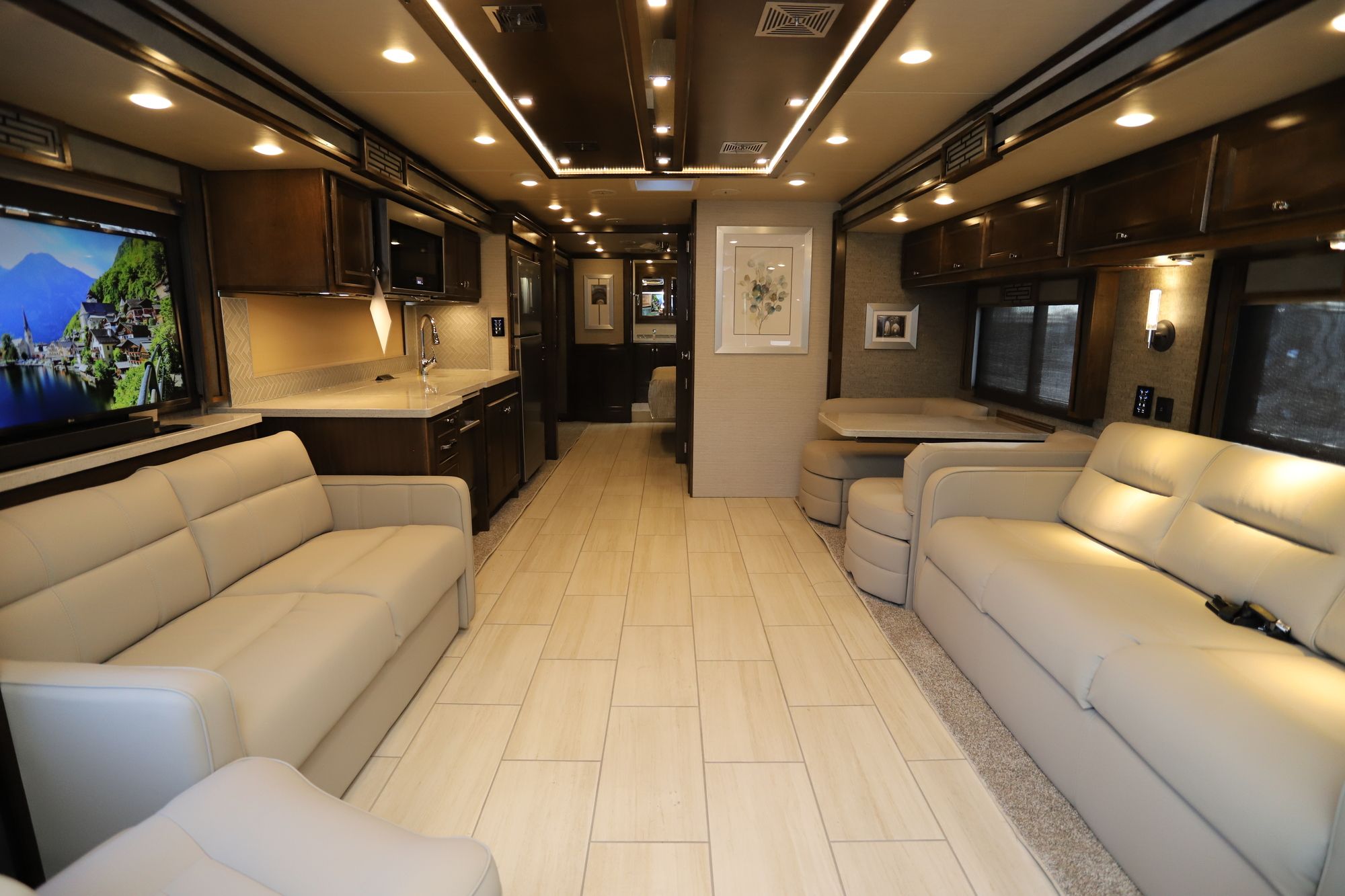 New 2021 Tiffin Motor Homes Allegro Red 37BA Class A  For Sale