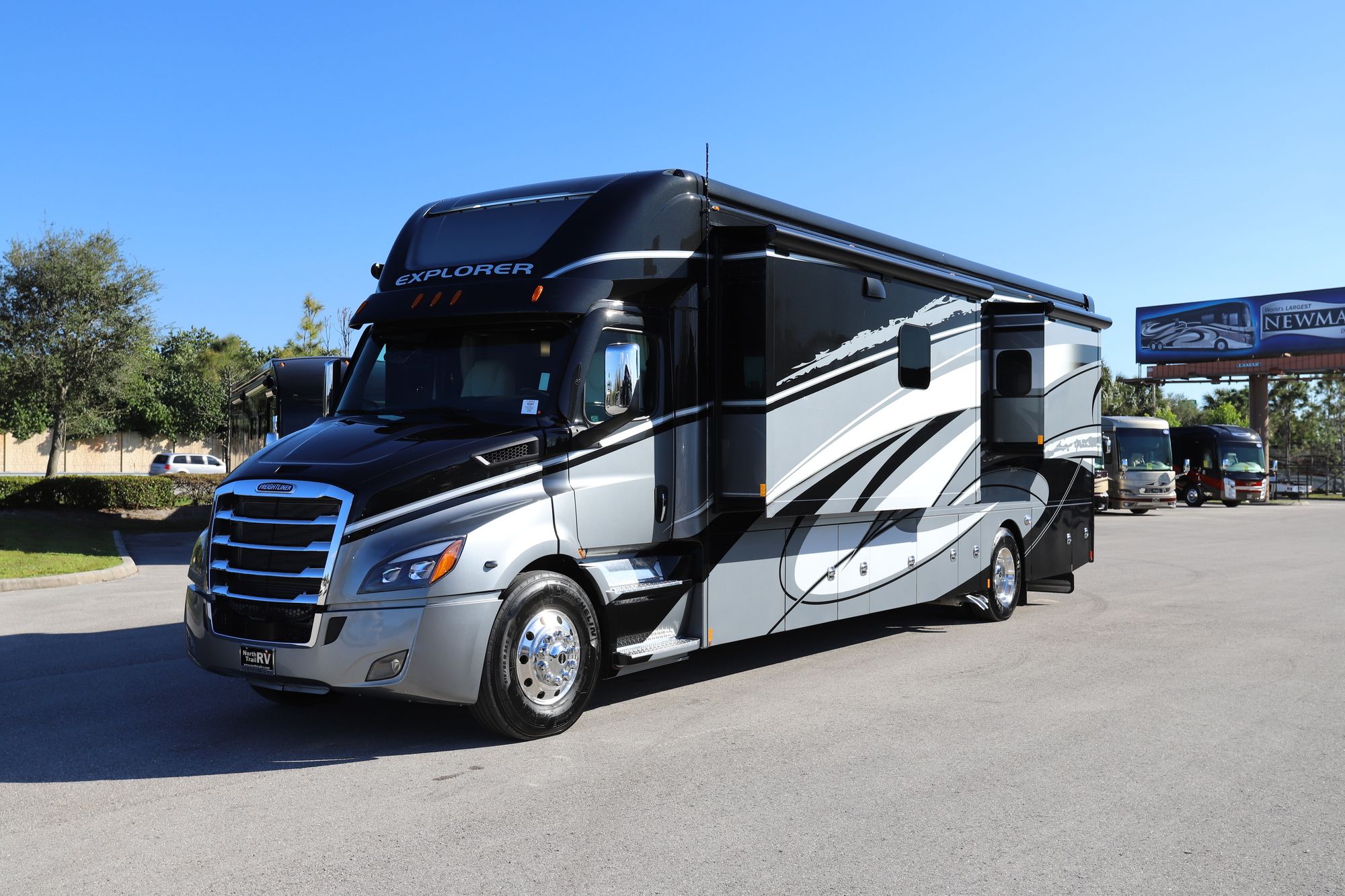 New 2022 Renegade Rv Explorer 40ERB Super C  For Sale