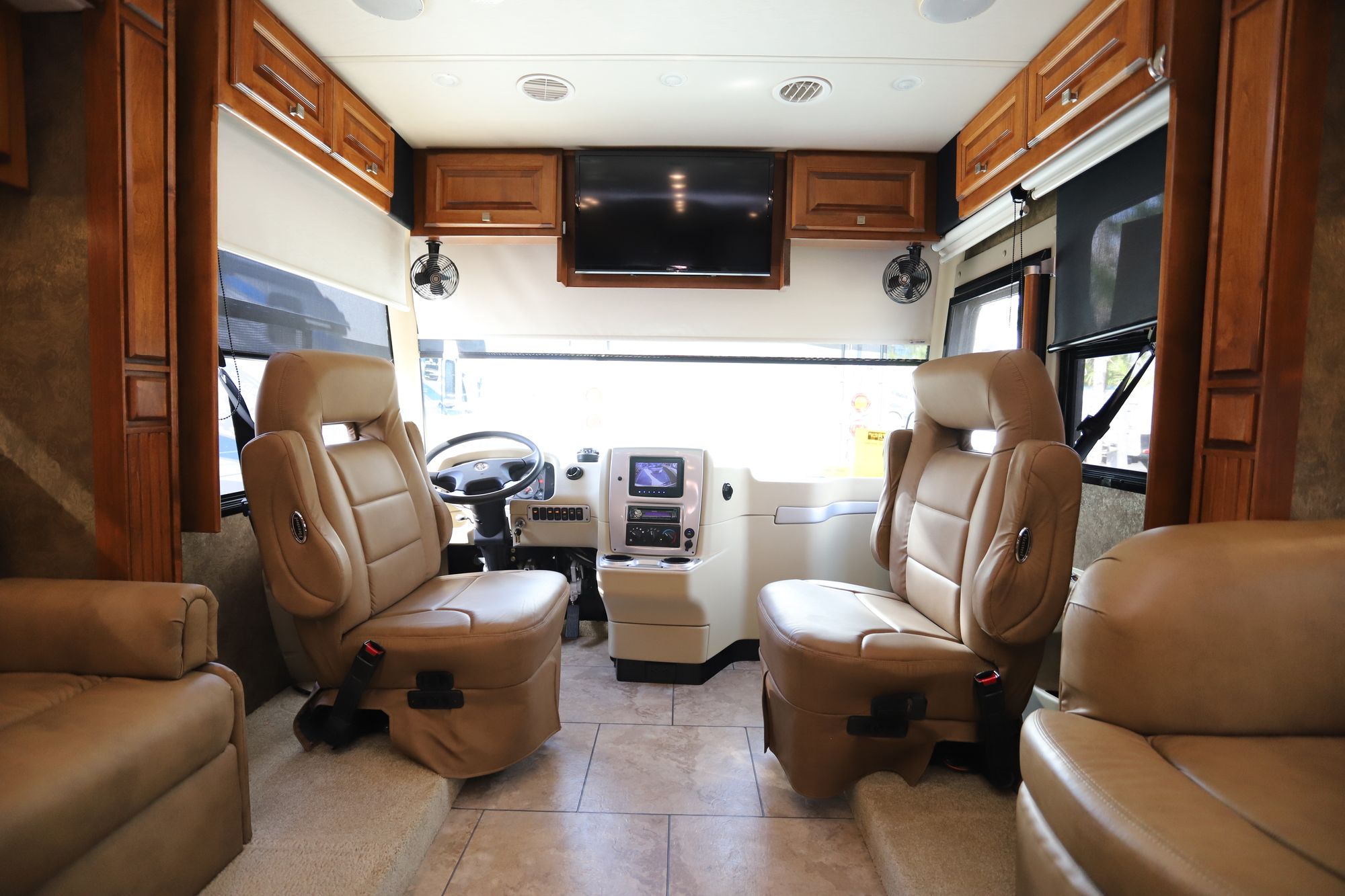 Used 2014 Tiffin Motor Homes Breeze 32BR Class A  For Sale