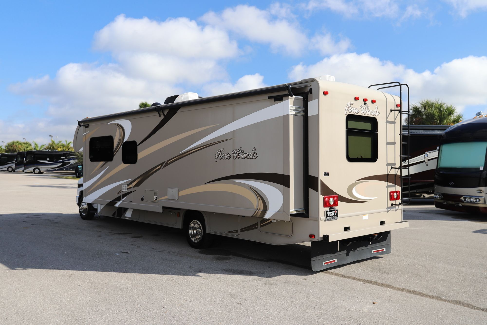 Used 2016 Thor Four Winds 31W Class C  For Sale