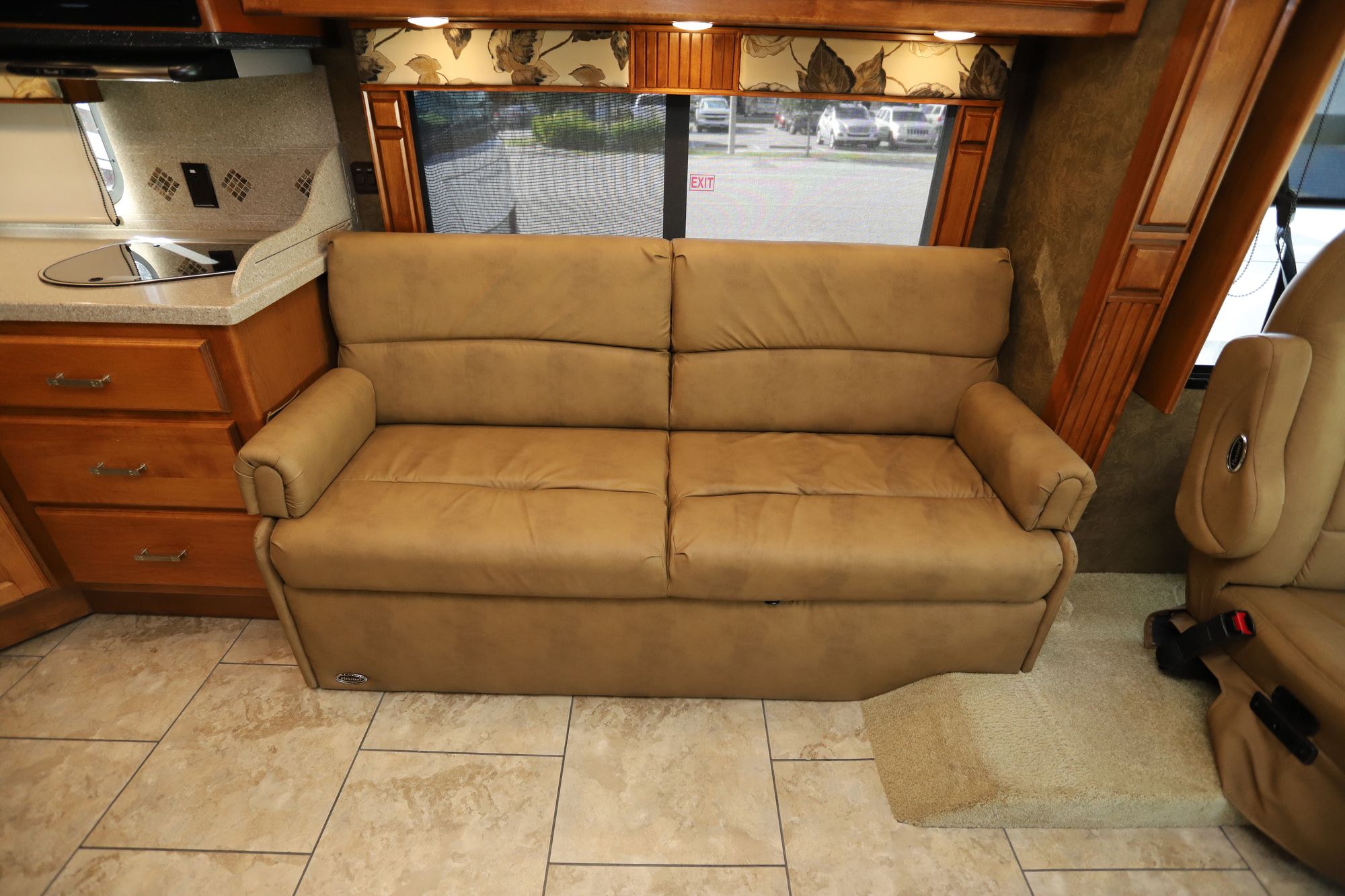 Used 2014 Tiffin Motor Homes Breeze 32BR Class A  For Sale