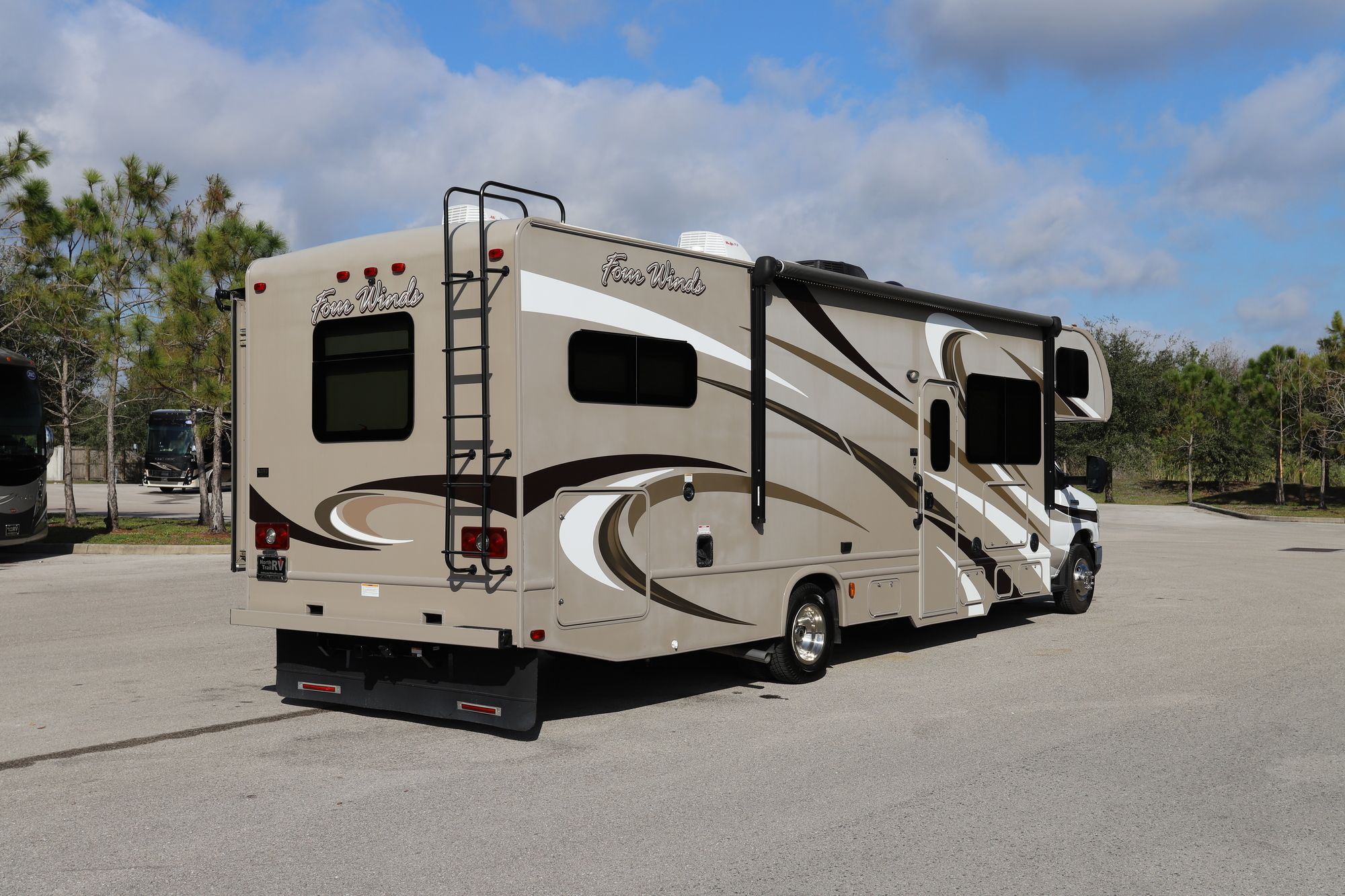 Used 2016 Thor Four Winds 31W Class C  For Sale