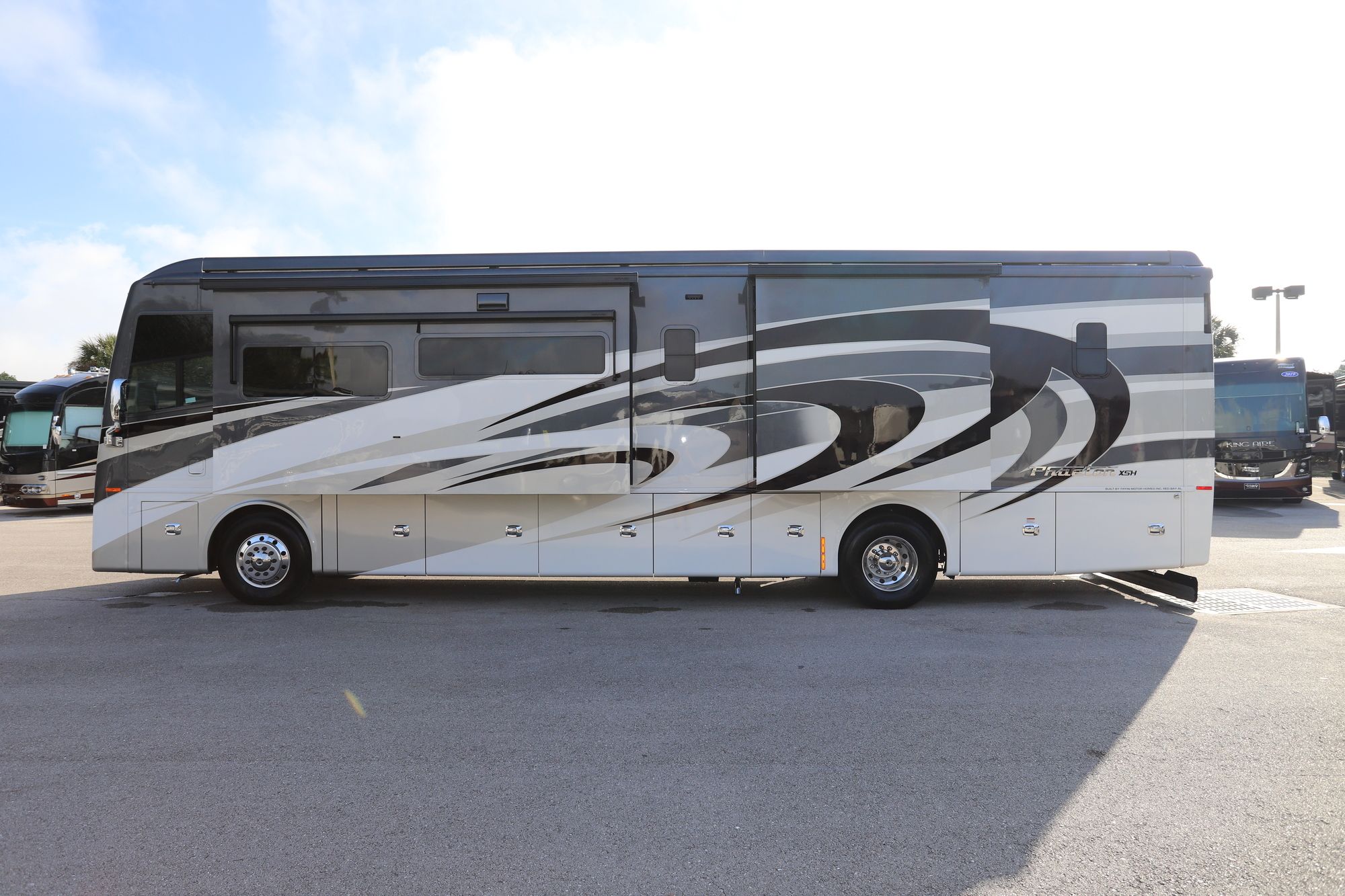 Used 2021 Tiffin Motor Homes Phaeton 40IH Class A  For Sale