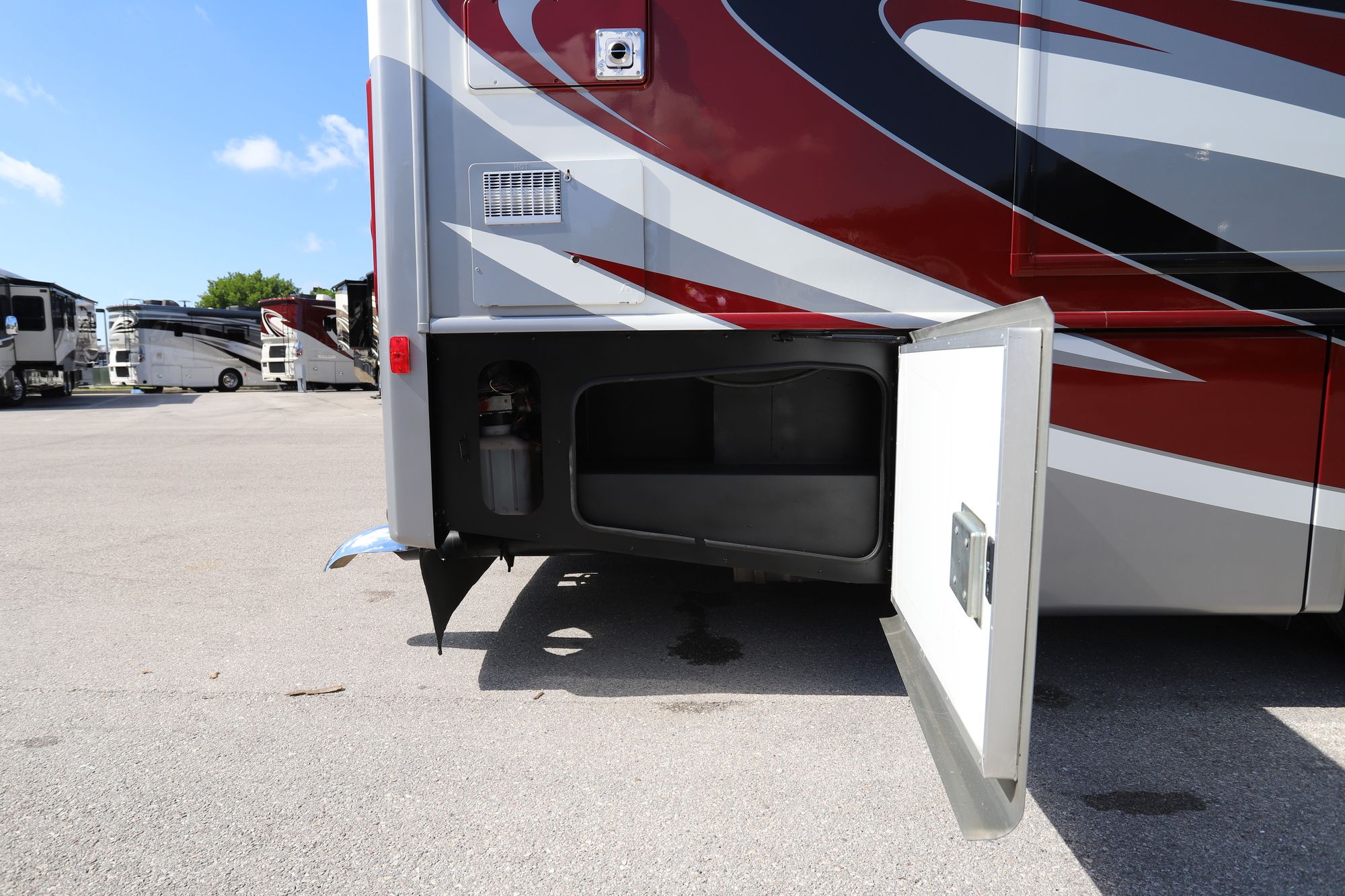 Used 2017 Fleetwood Pace Arrow 36U Class A  For Sale