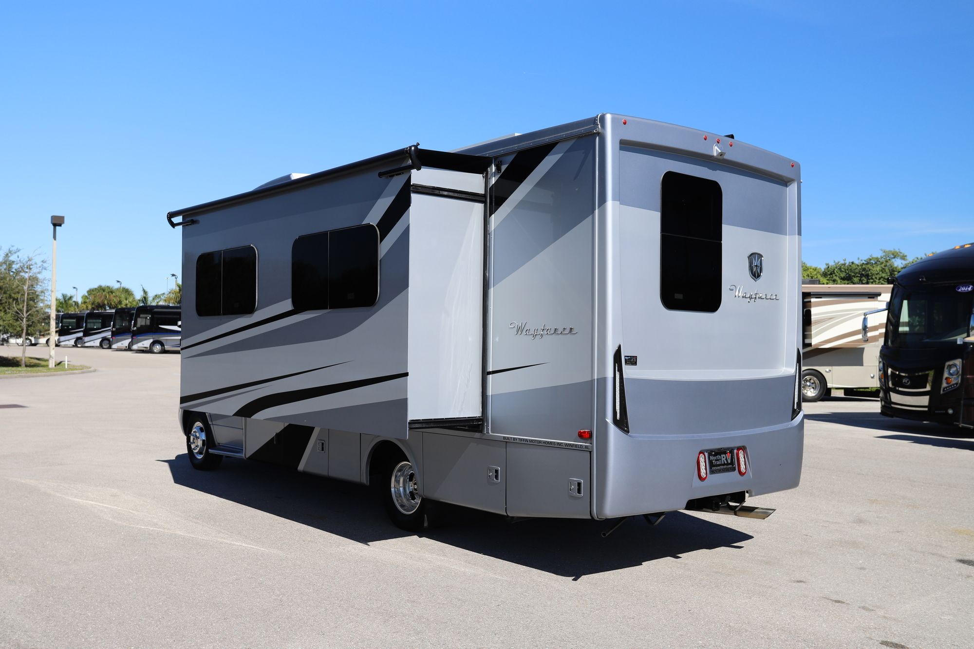 Used 2021 Tiffin Motor Homes Wayfarer 25RW Class C  For Sale