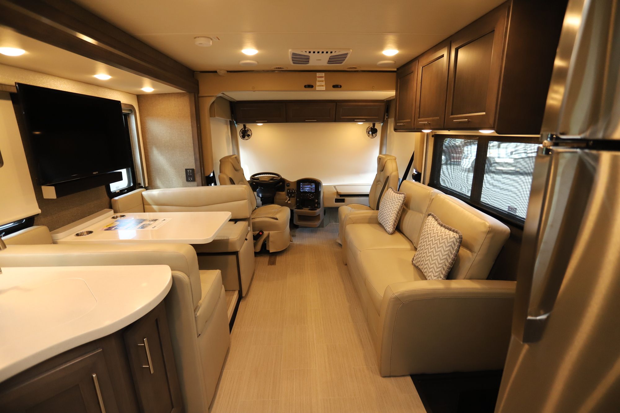 Used 2018 Tiffin Motor Homes Allegro Bus 37AP Class A  For Sale