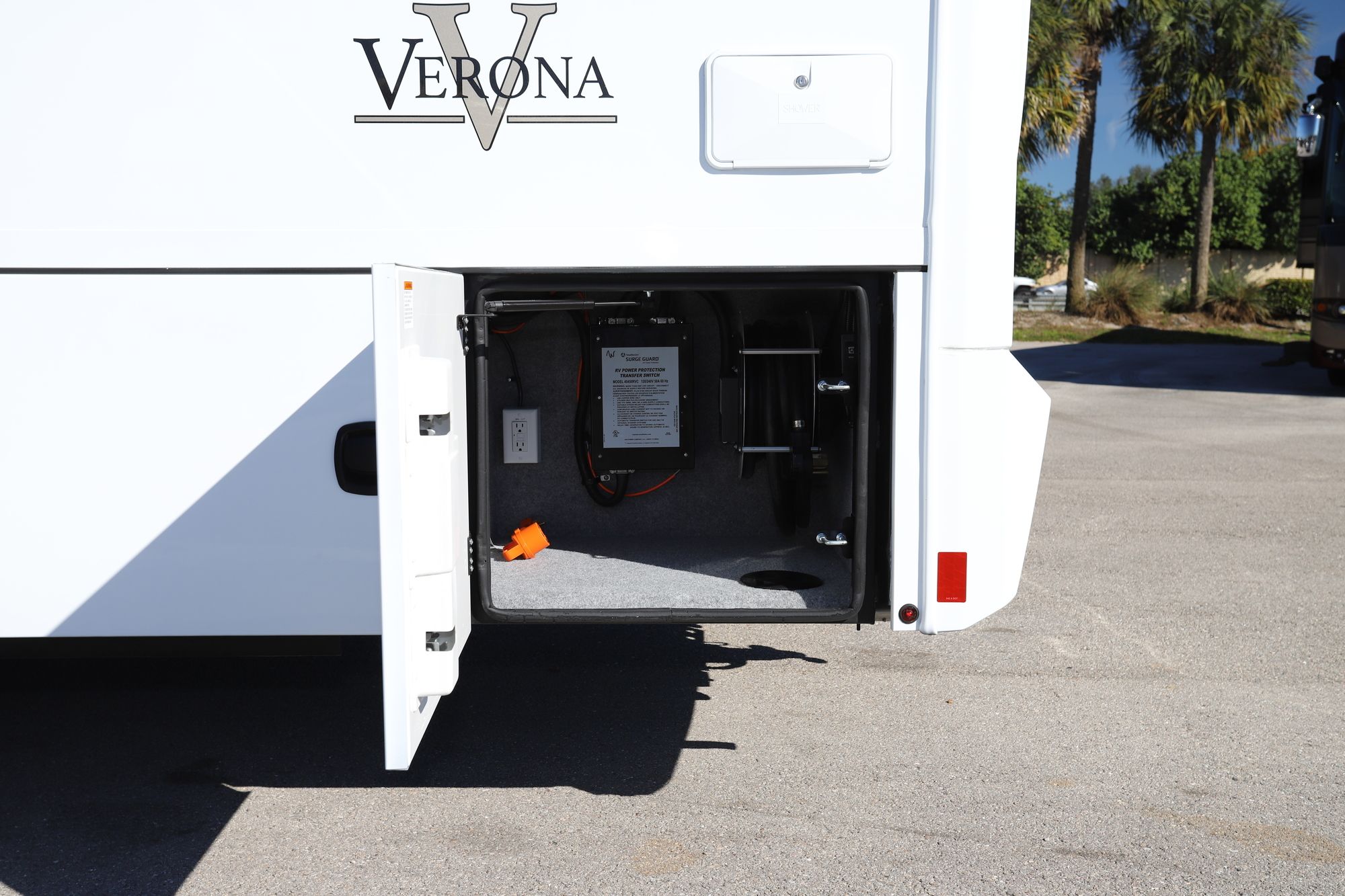 New 2021 Renegade Rv Verona 40VRB Super C  For Sale