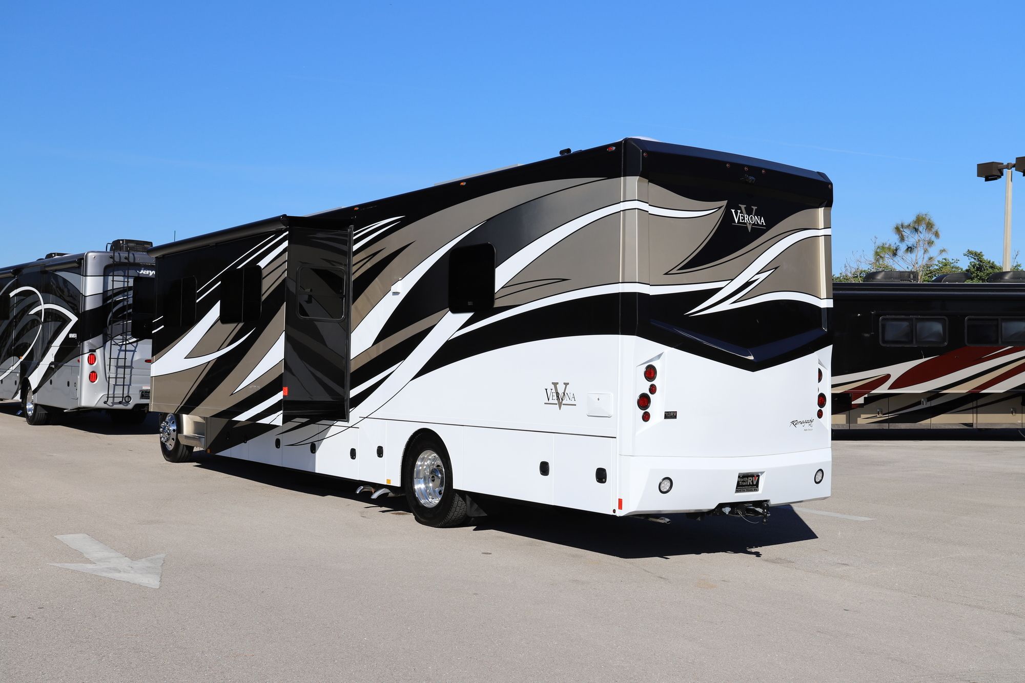 New 2021 Renegade Rv Verona 40VRB Super C  For Sale