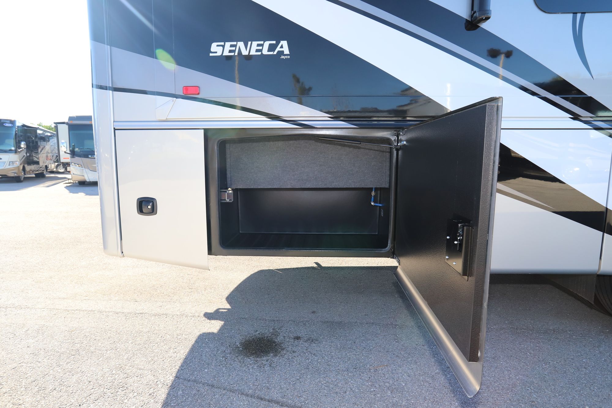 New 2021 Jayco Seneca 37L Super C  For Sale