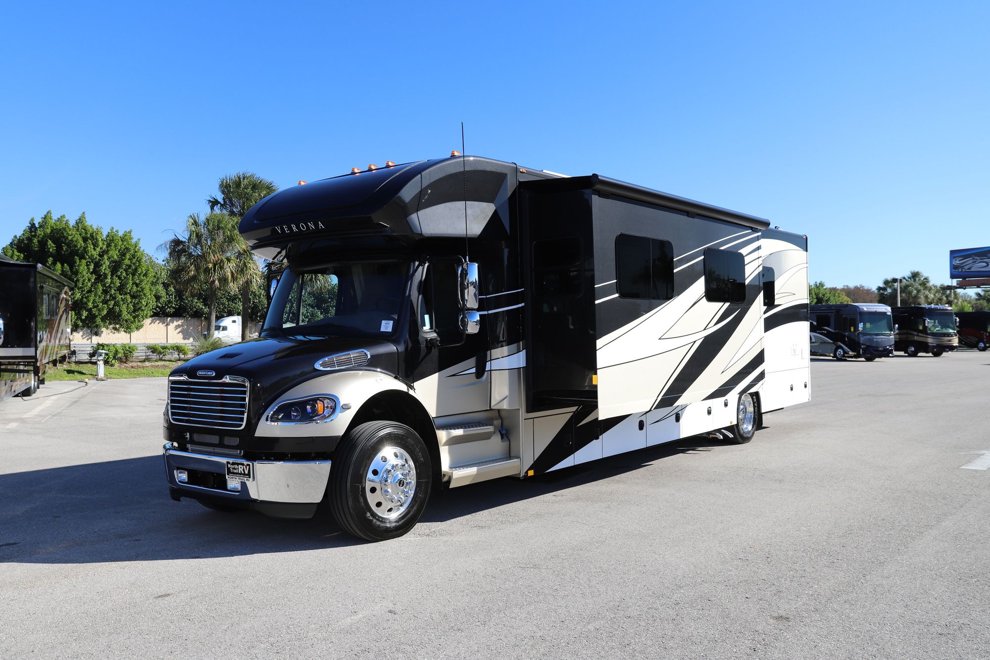 New 2021 Renegade Rv Verona 40VRB Super C  For Sale