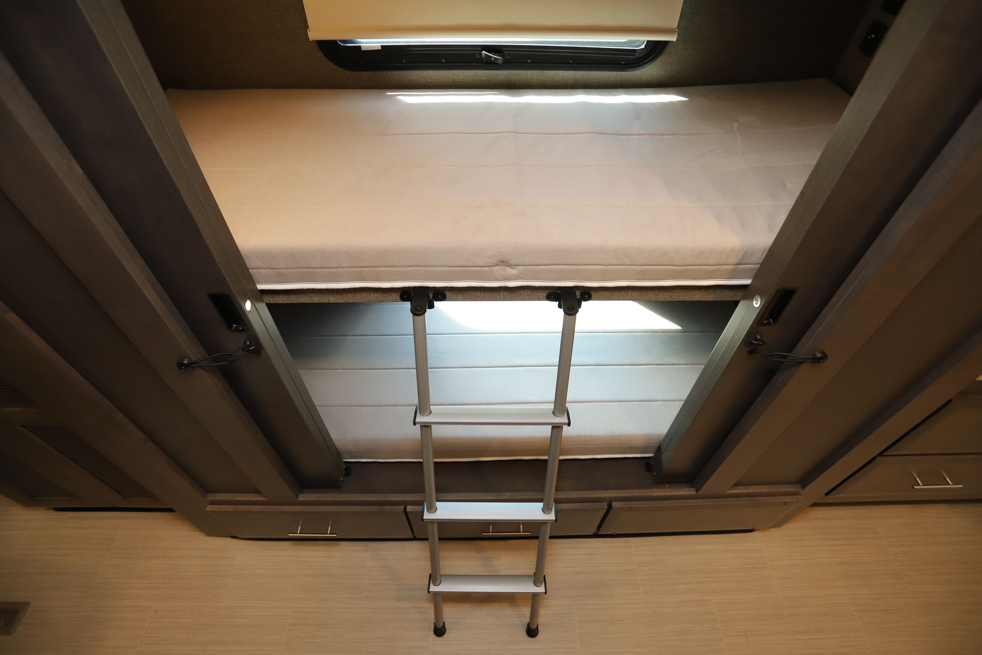 Used 2018 Tiffin Motor Homes Allegro Bus 37AP Class A  For Sale