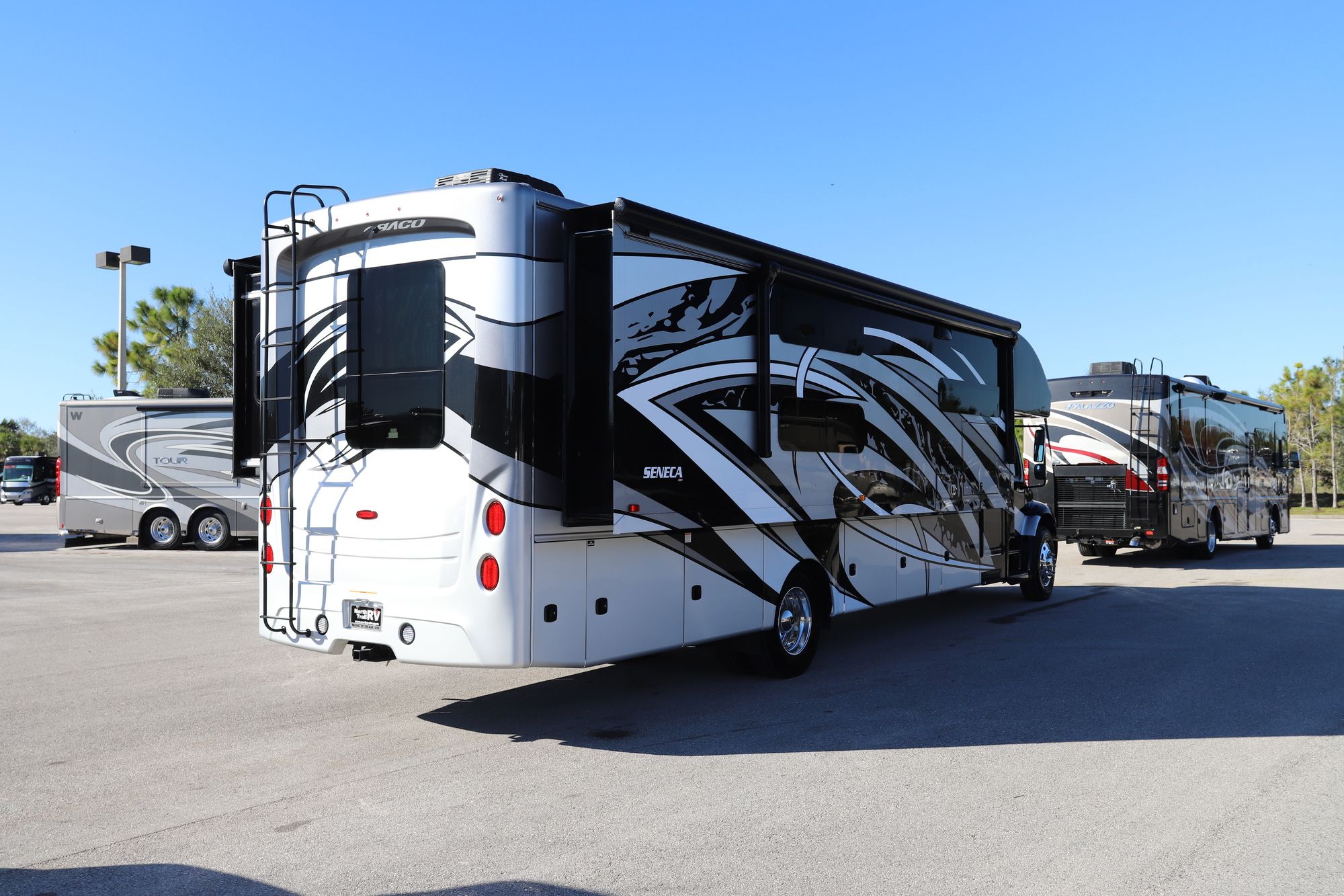 New 2021 Jayco Seneca 37L Super C  For Sale