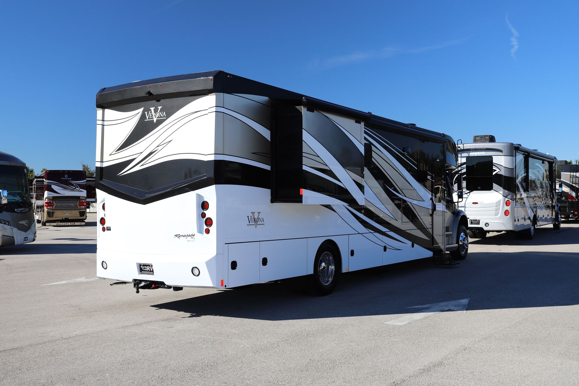 New 2021 Renegade Rv Verona 40VRB Super C  For Sale