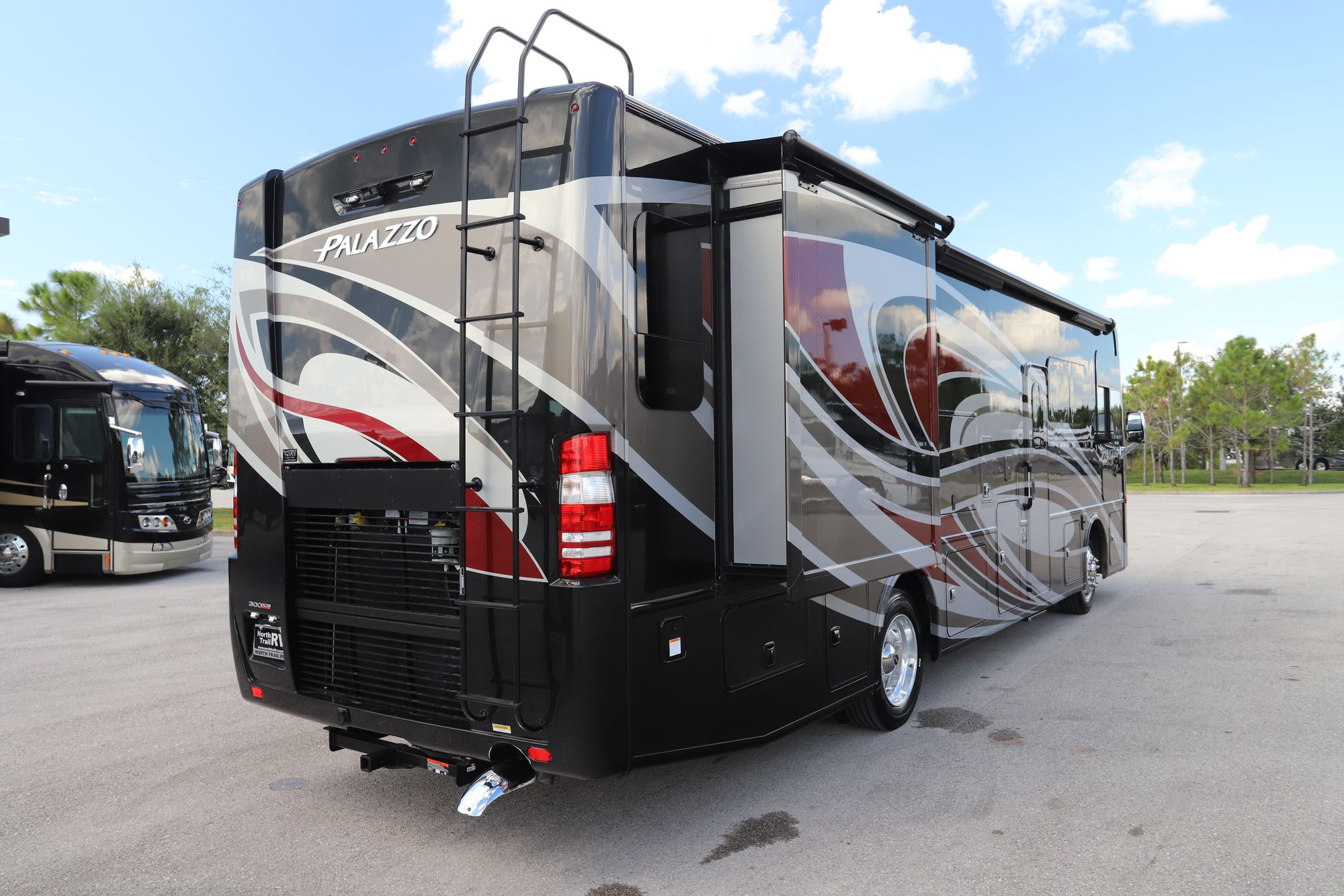 Used 2021 Thor Palazzo 33.5 Class A  For Sale