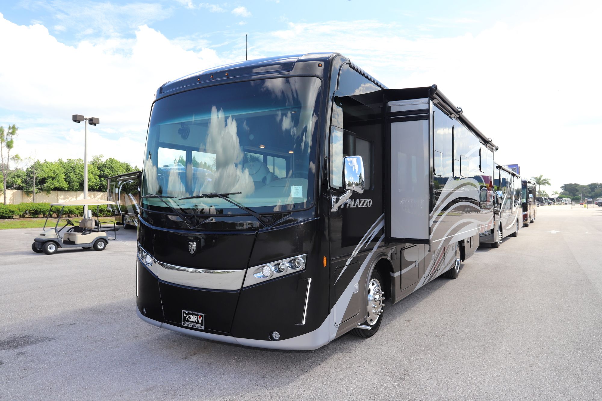 Used 2021 Thor Palazzo 33.5 Class A  For Sale