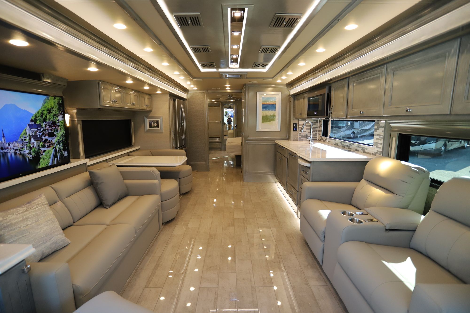 New 2021 Tiffin Motor Homes Phaeton 40IH Class A  For Sale