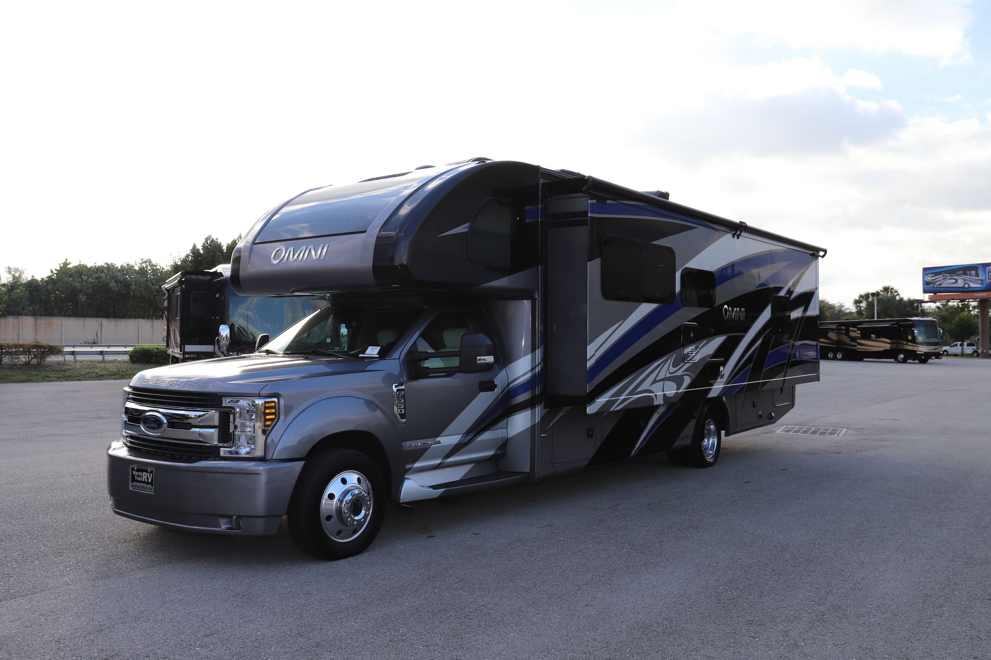 Used 2020 Thor Omni 34SV Super C  For Sale