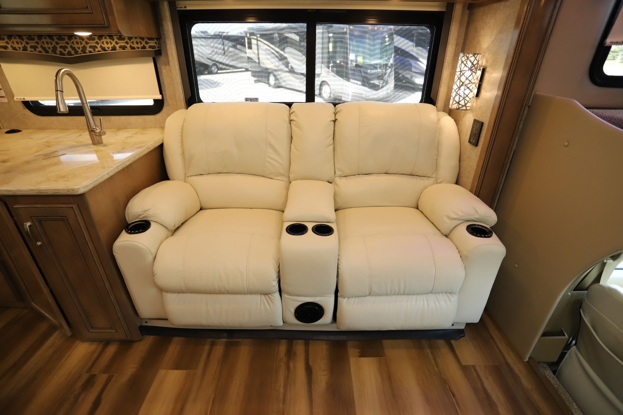 Used 2020 Thor Omni 34SV Super C  For Sale