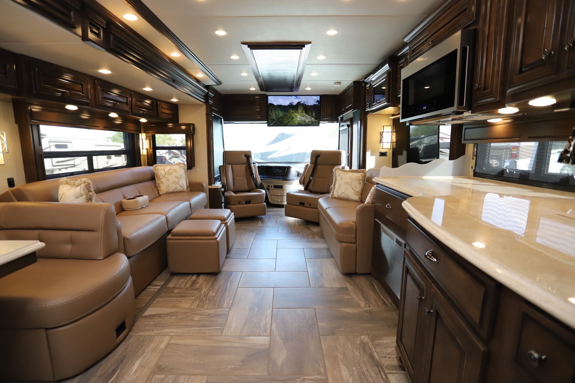 Used 2019 Newmar Dutch Star 4310 Class A  For Sale