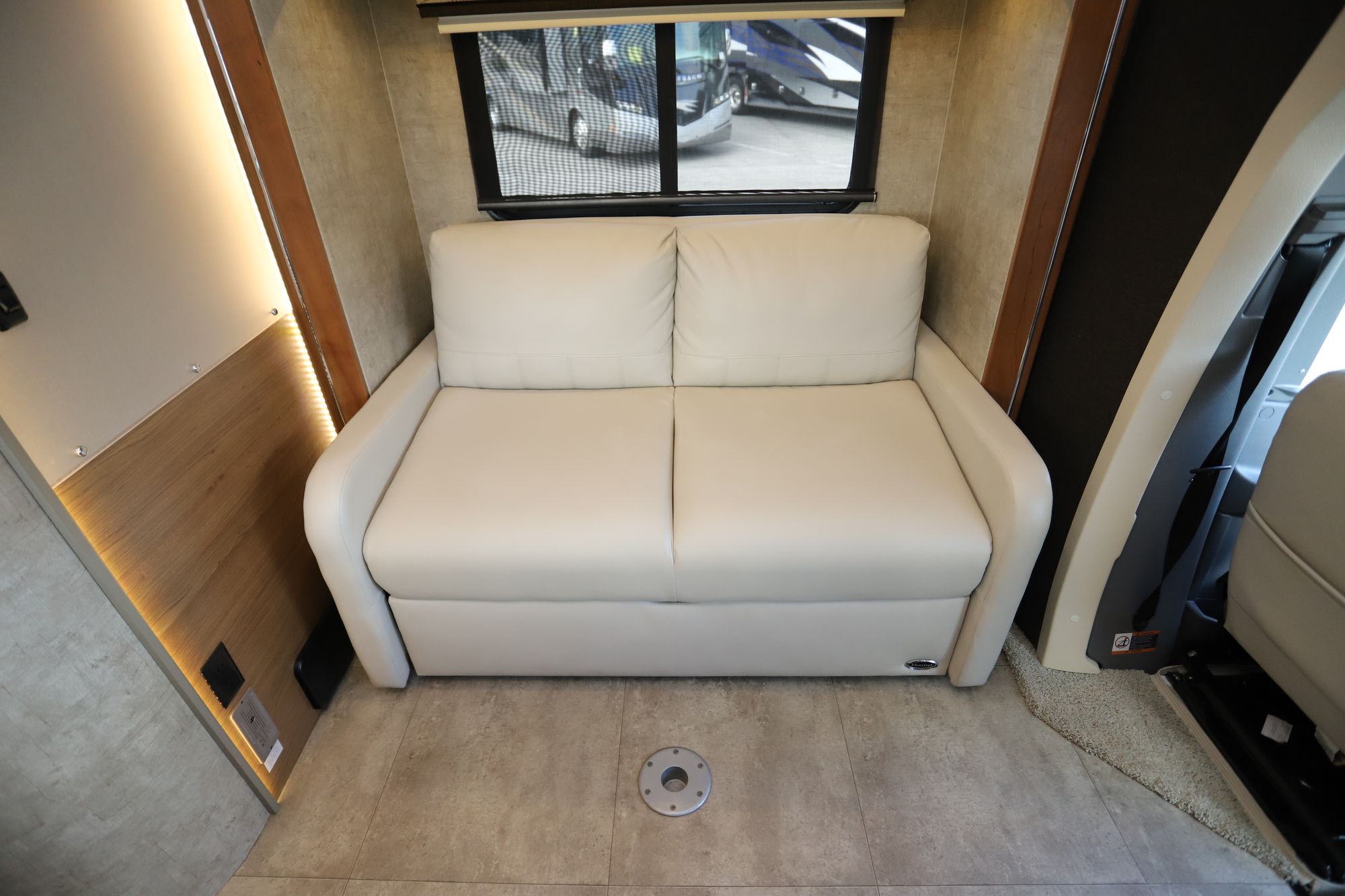 Used 2015 Winnebago View 24G Class C  For Sale