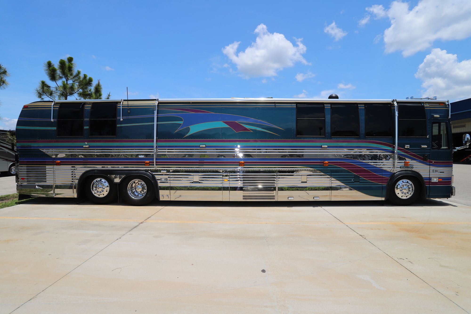 Used 1995 Prevost Liberty Xl45 XL 45 Class A  For Sale