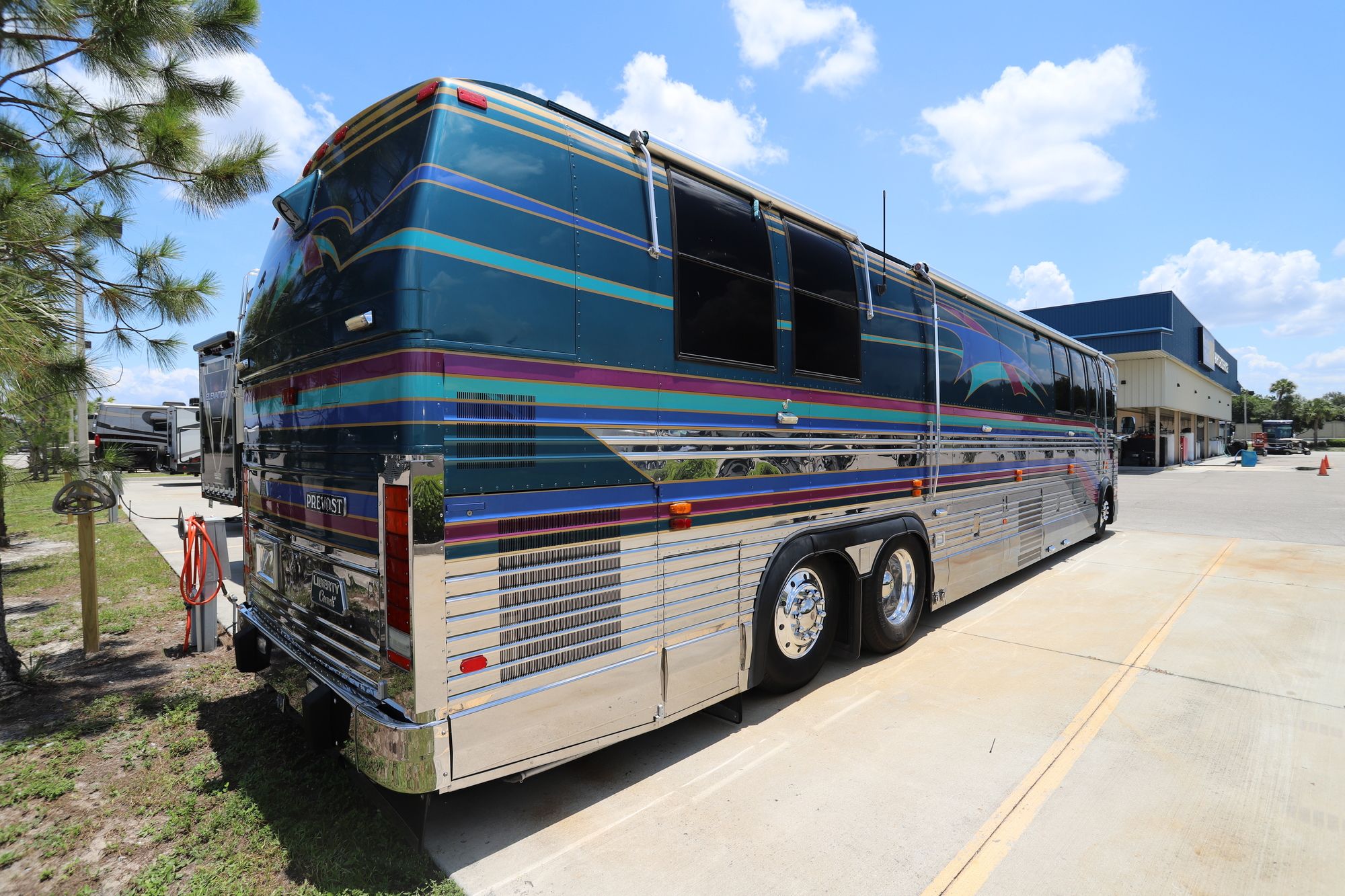 Used 1995 Prevost Liberty Xl45 XL 45 Class A  For Sale