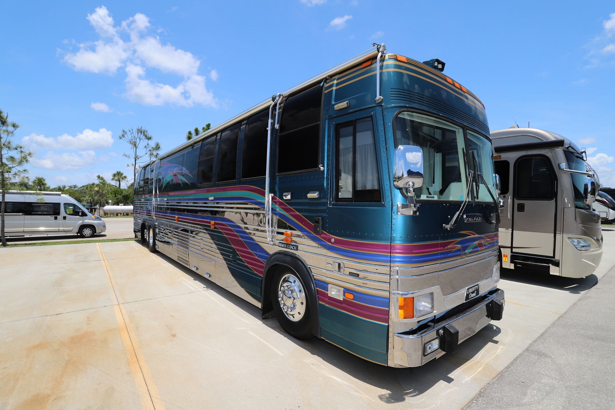 Used 1995 Prevost Liberty Xl45 XL 45 Class A  For Sale