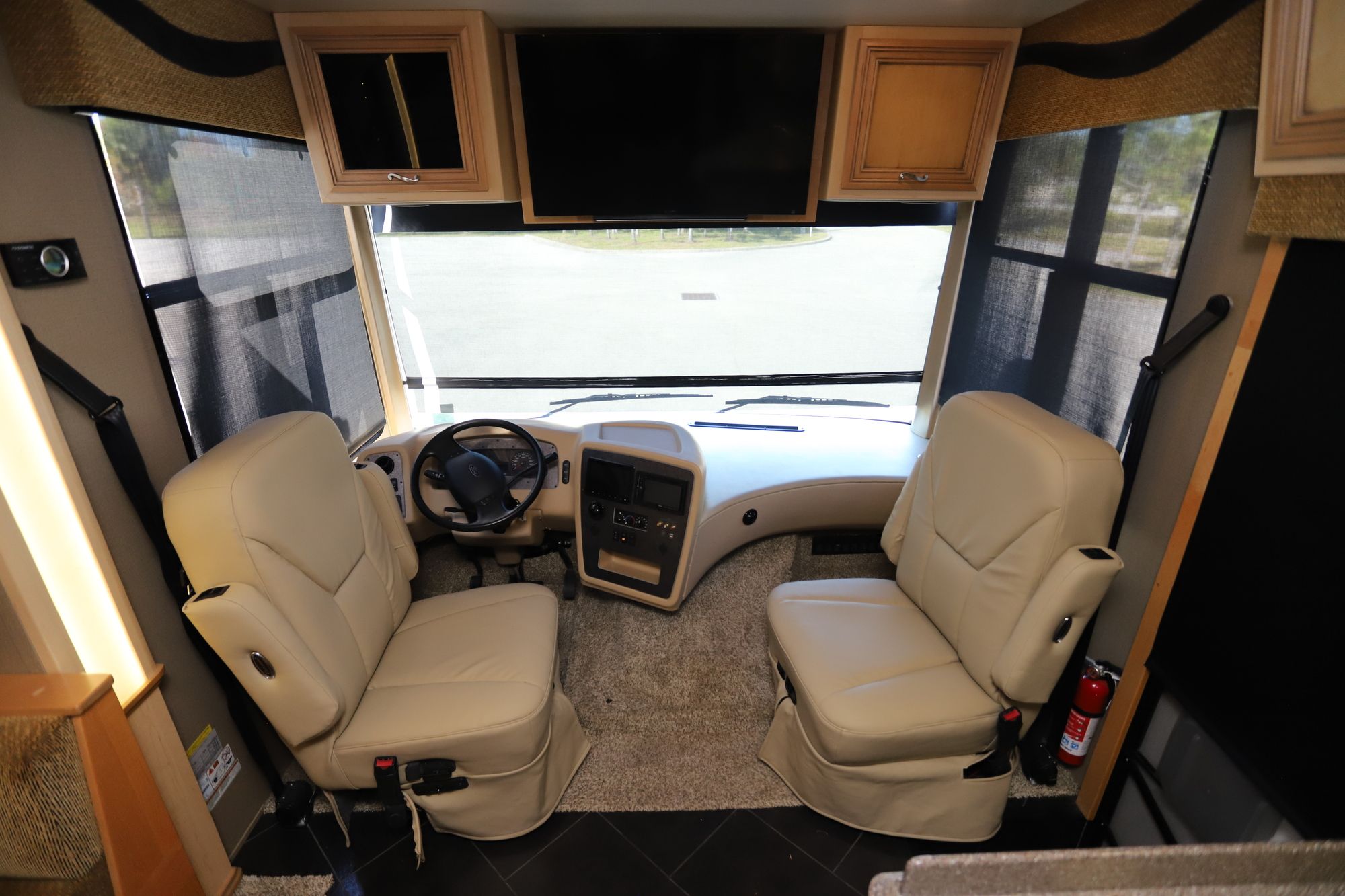 Used 2015 Newmar Canyon Star 3610 Class A  For Sale