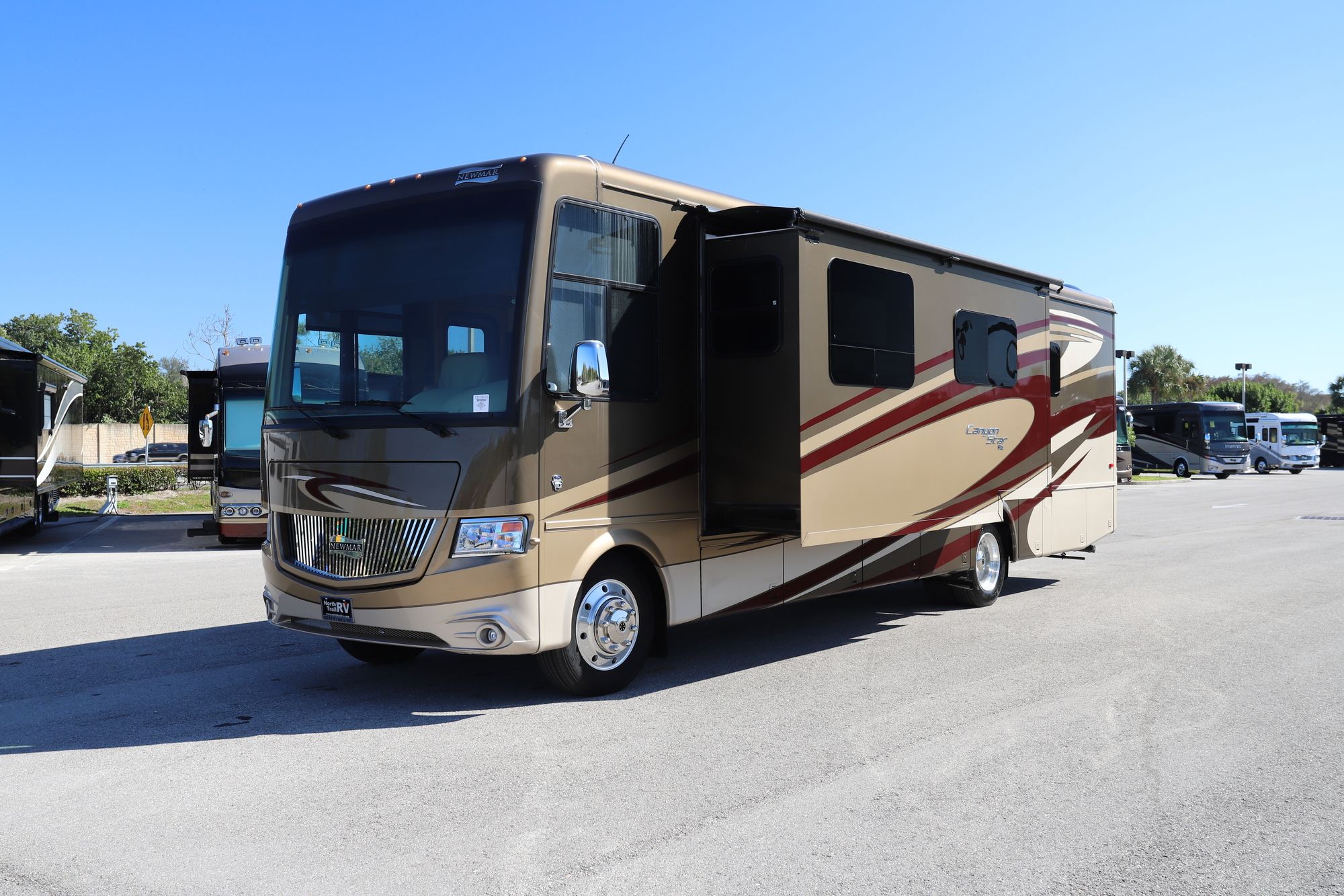 Used 2015 Newmar Canyon Star 3610 Class A  For Sale